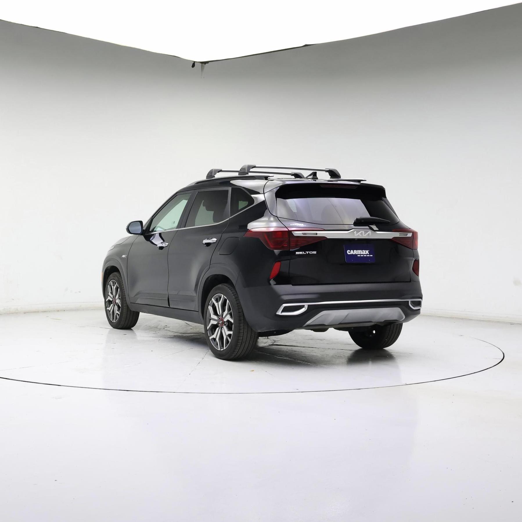 Thumbnail: 2023 Kia Seltos - 2