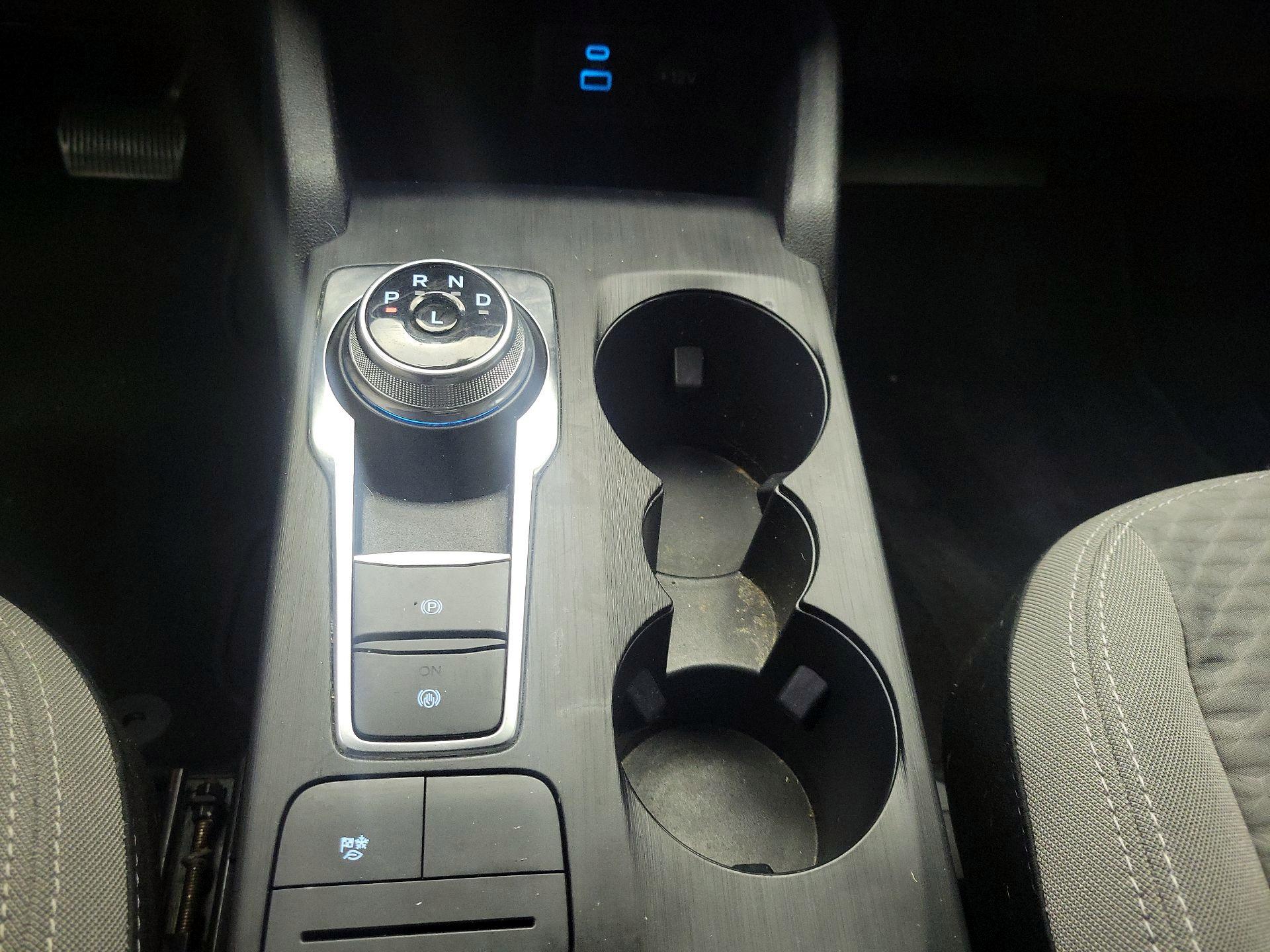 Thumbnail: 2022 Ford Escape - 17