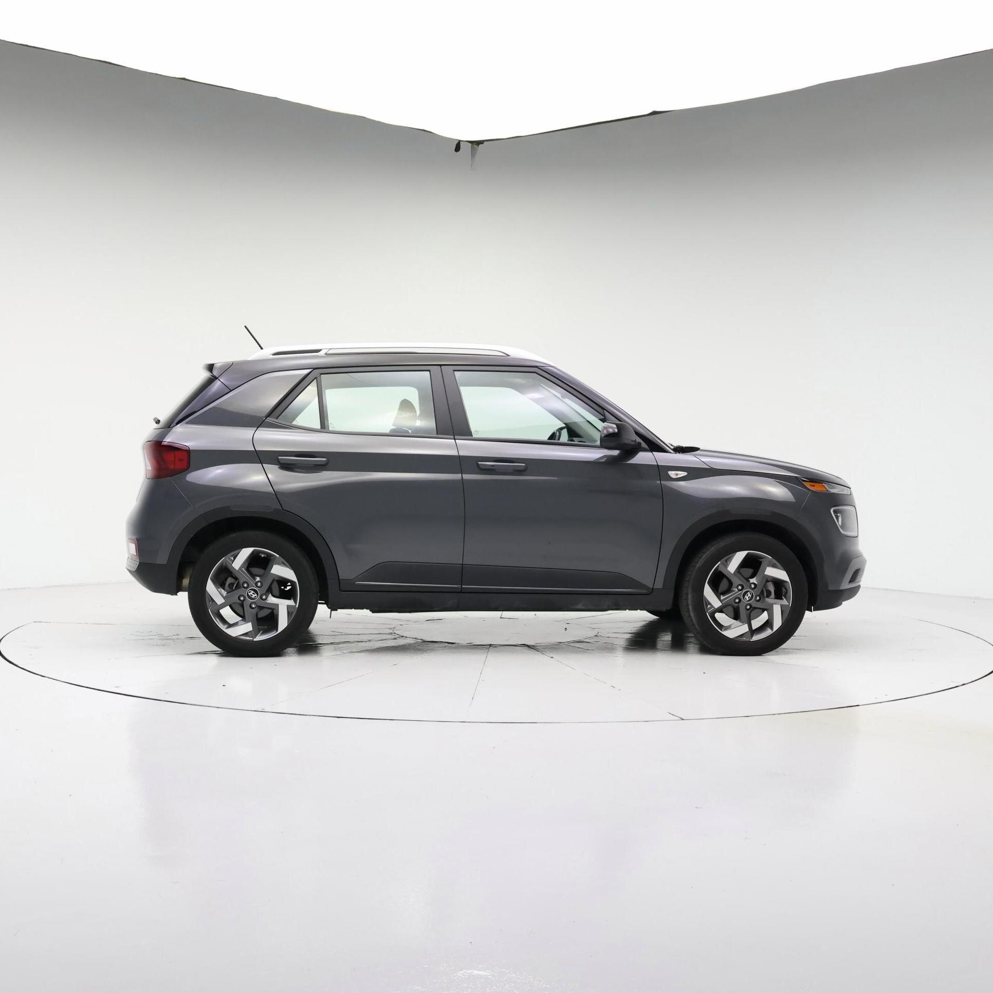 Thumbnail: 2024 Hyundai Venue - 3