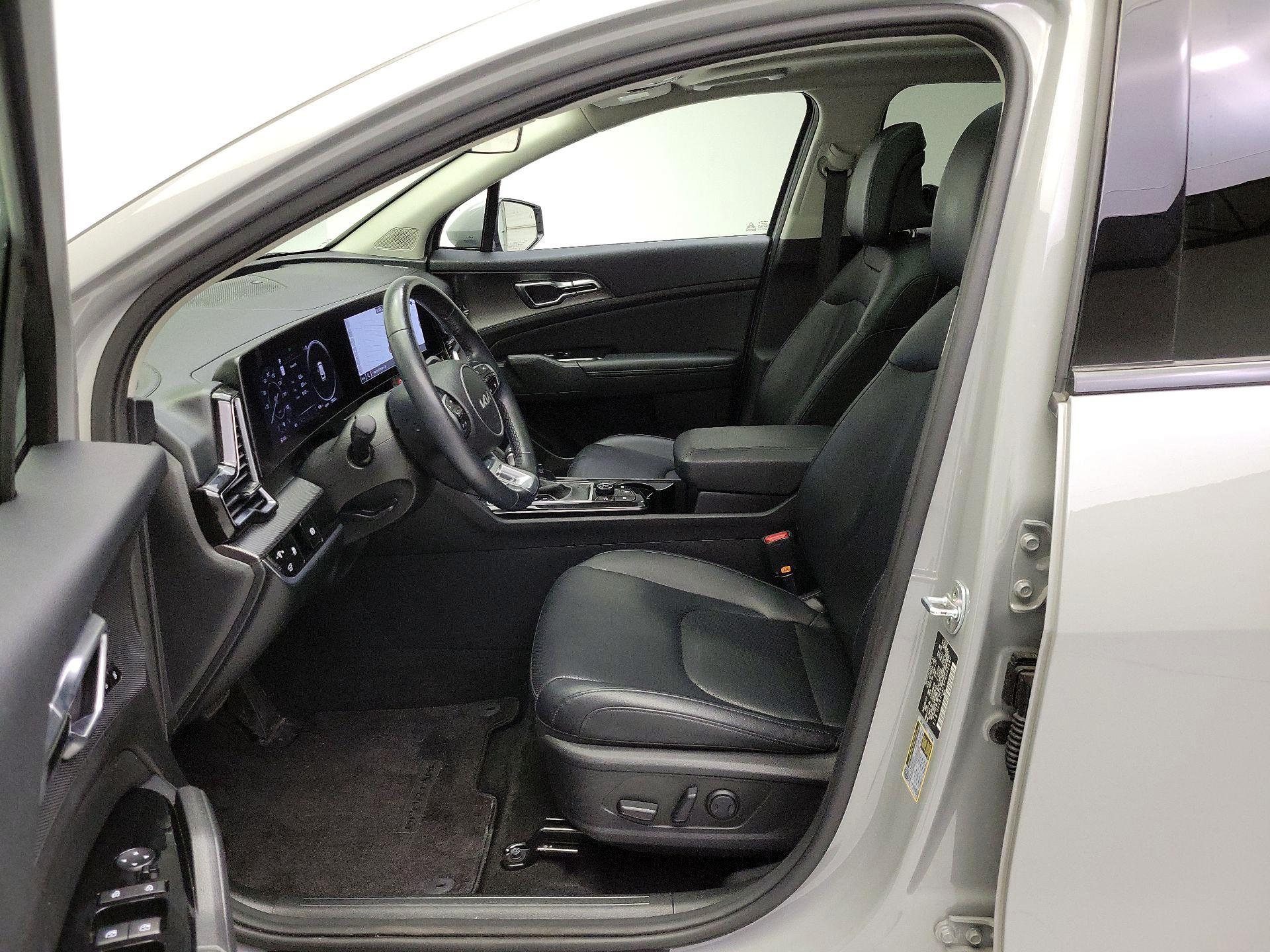 Thumbnail: 2023 Kia Sportage - 11