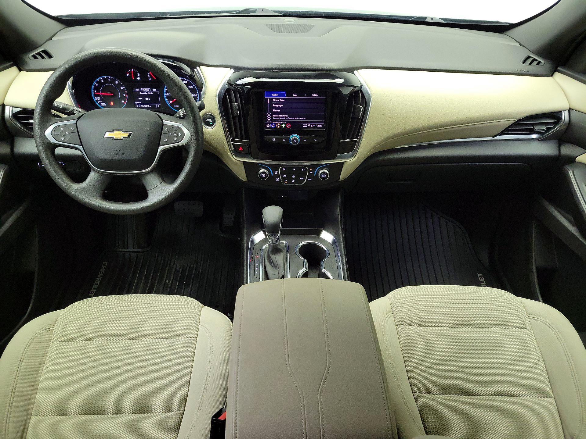 Thumbnail: 2023 Chevrolet Traverse - 9