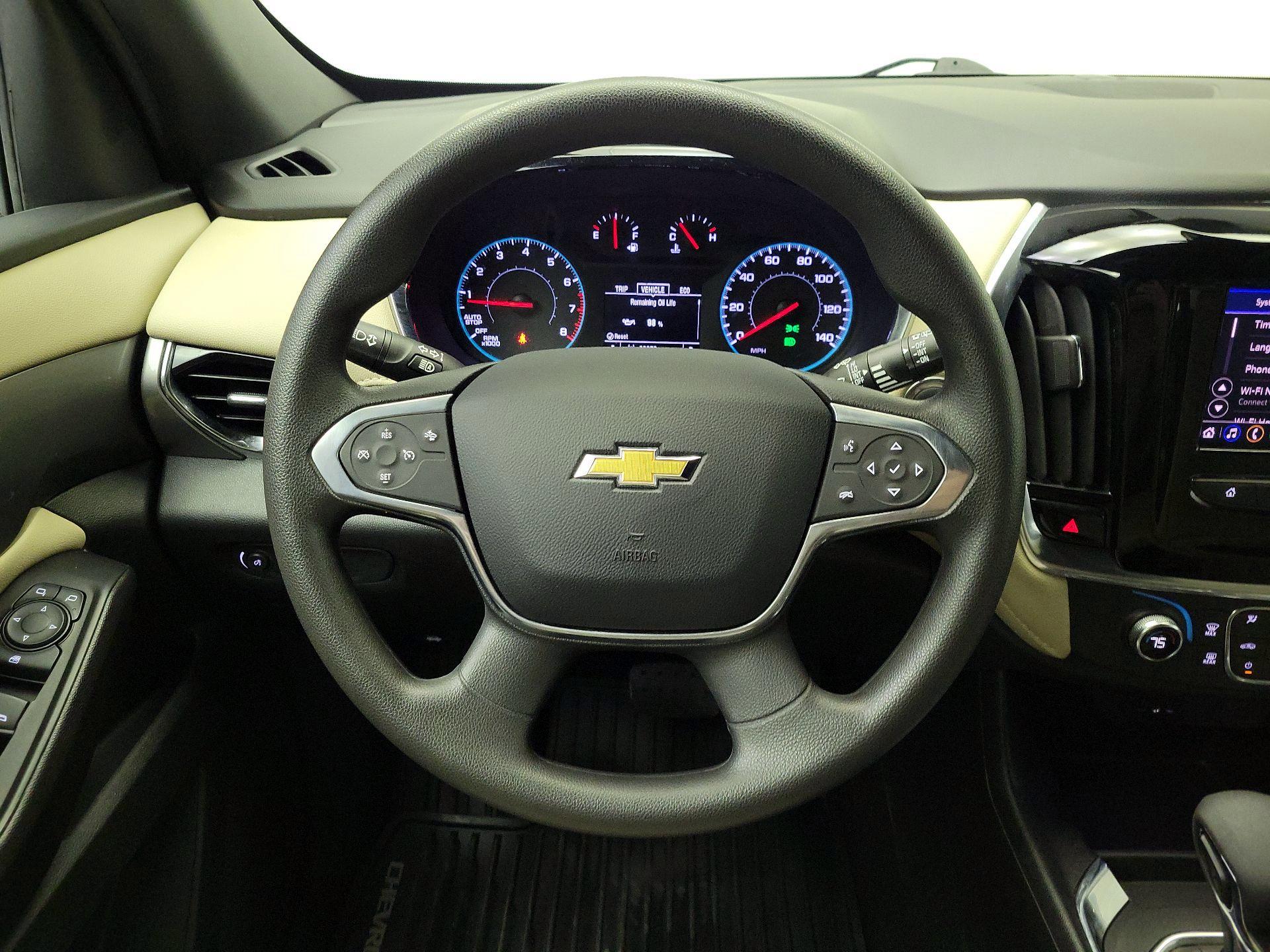 Thumbnail: 2023 Chevrolet Traverse - 10