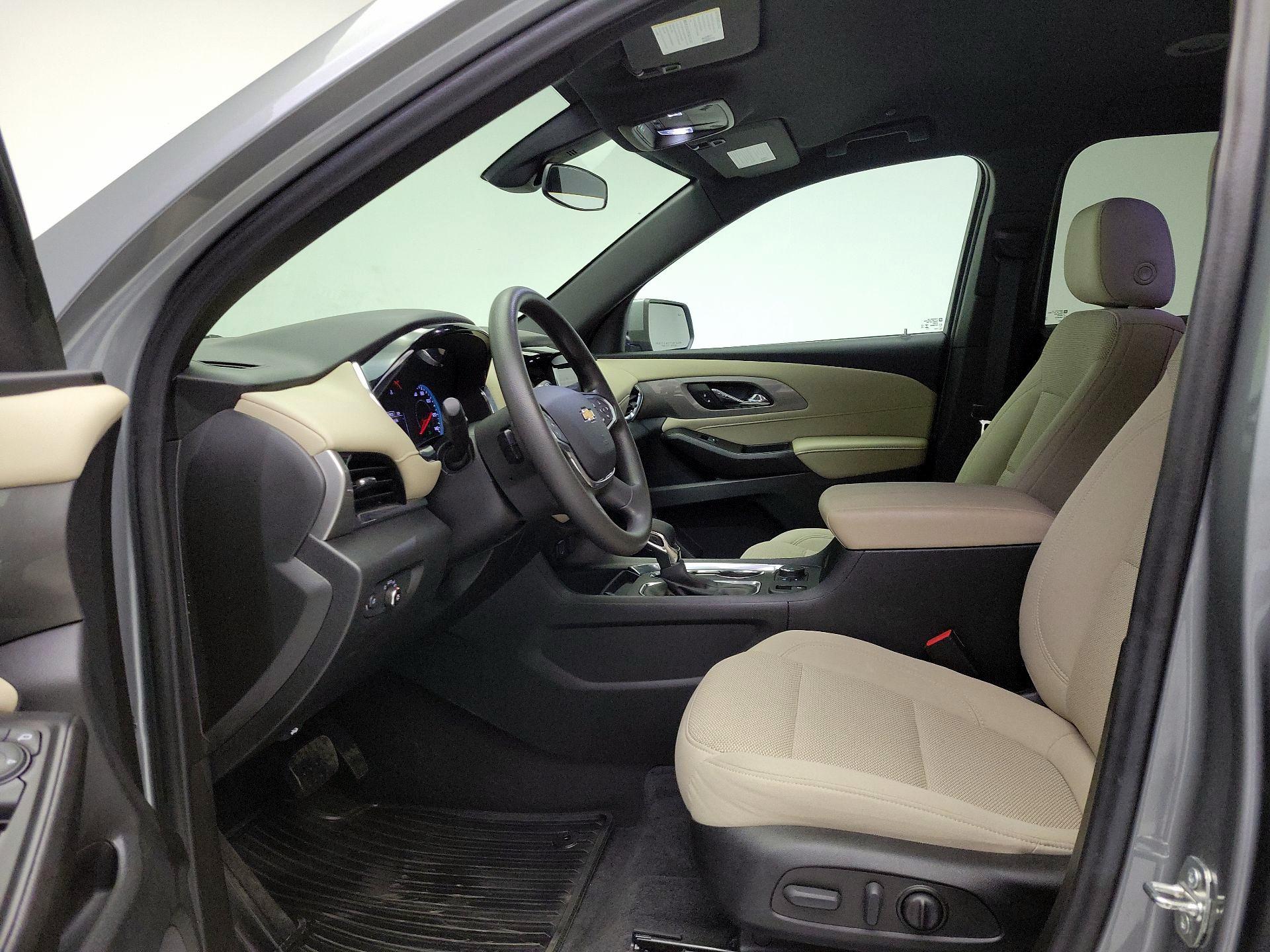 Thumbnail: 2023 Chevrolet Traverse - 11