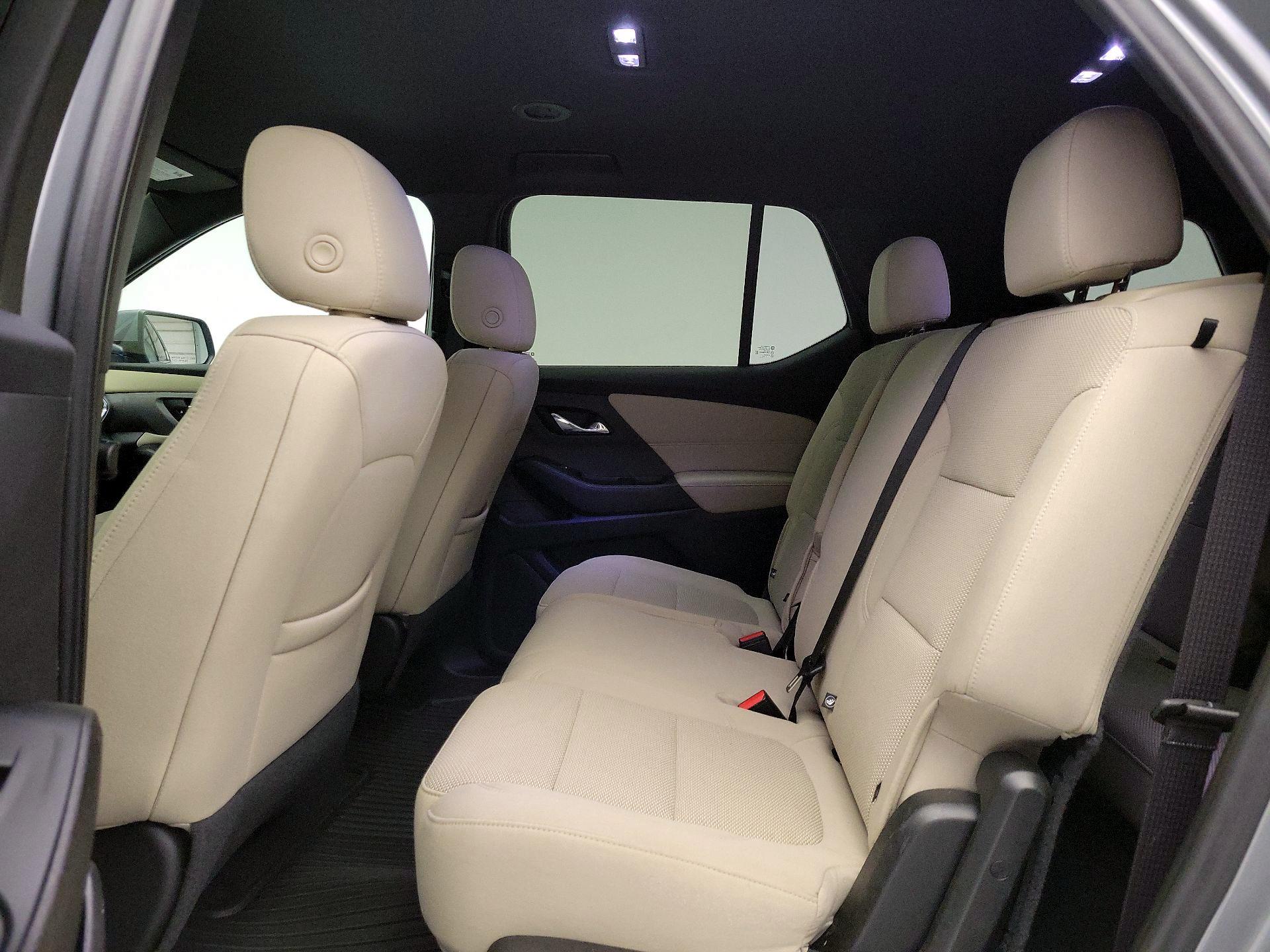 Thumbnail: 2023 Chevrolet Traverse - 19