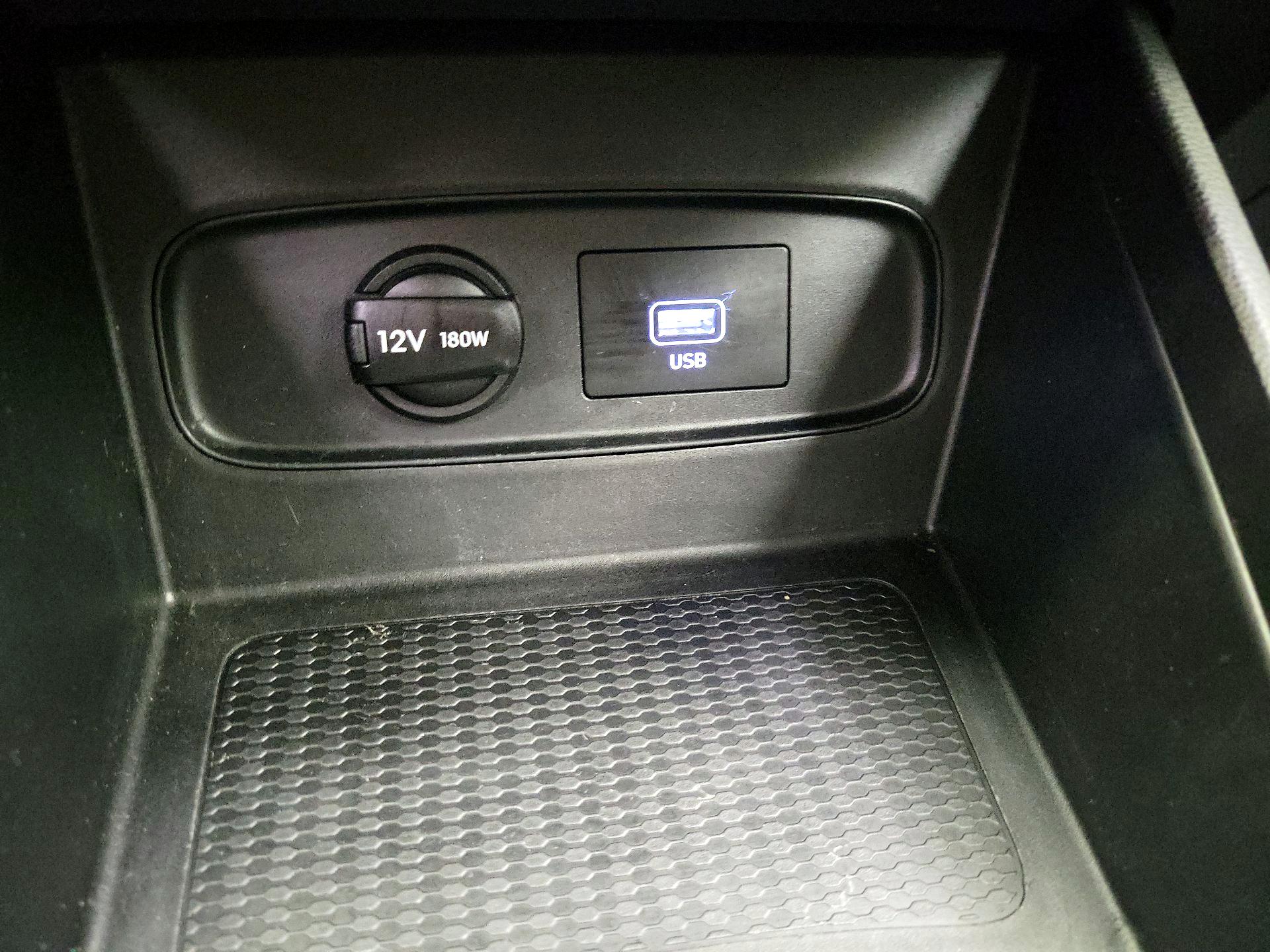 Thumbnail: 2021 Hyundai Venue - 18