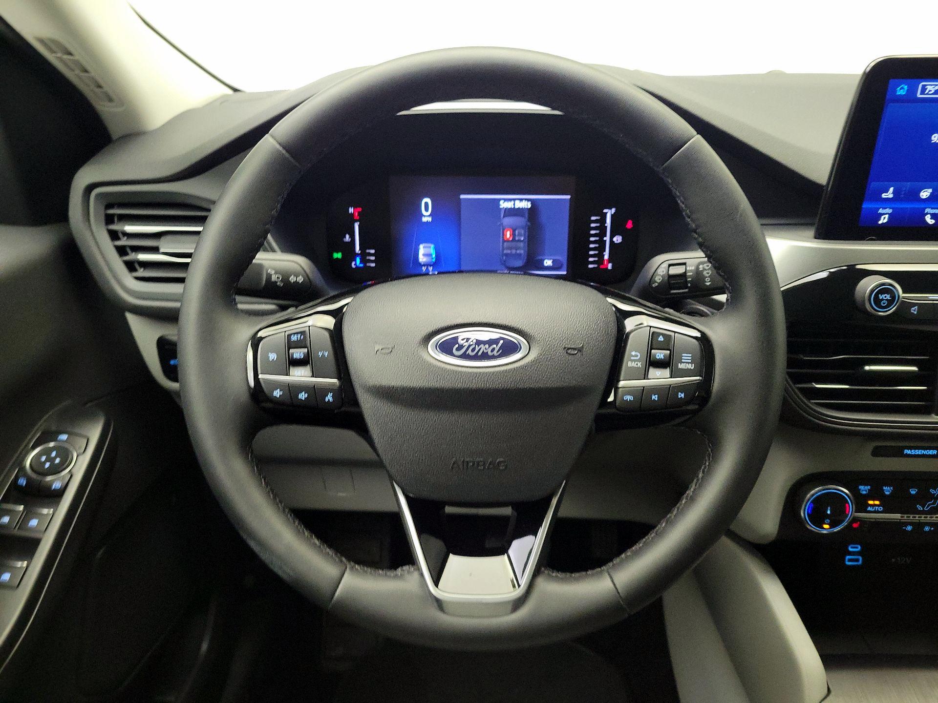 Thumbnail: 2023 Ford Escape - 10