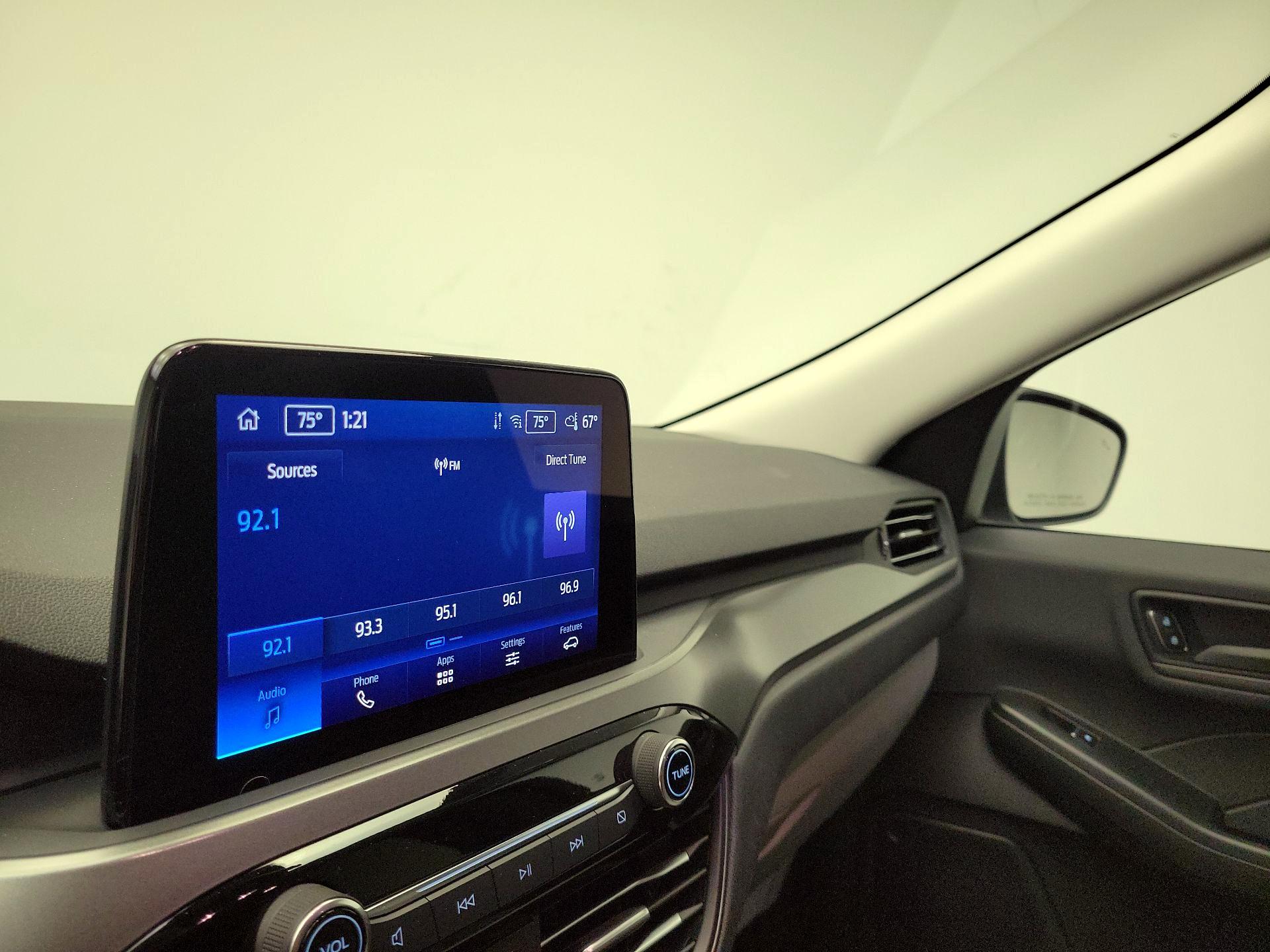 Thumbnail: 2023 Ford Escape - 15