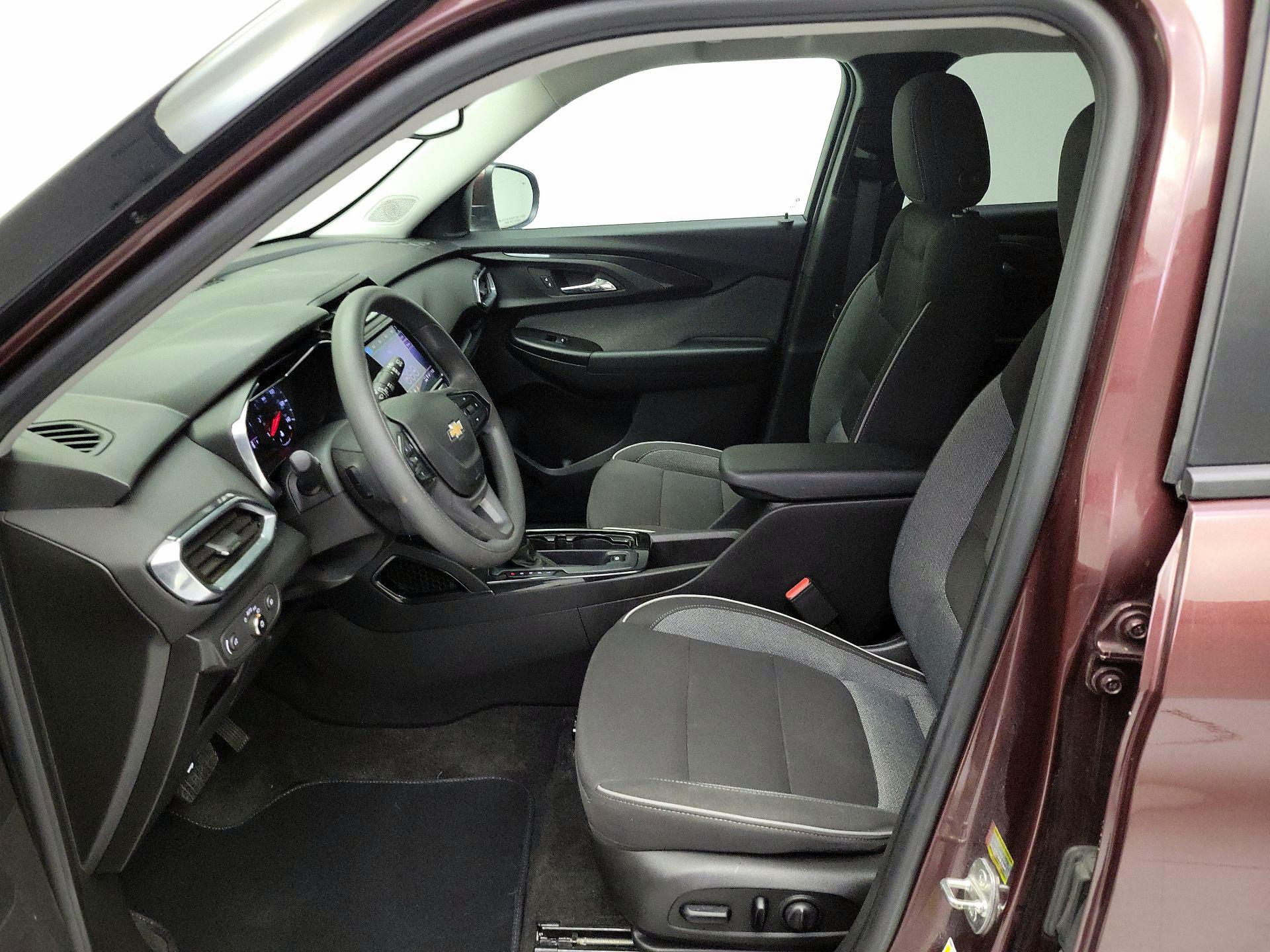 Thumbnail: 2022 Chevrolet TrailBlazer - 11