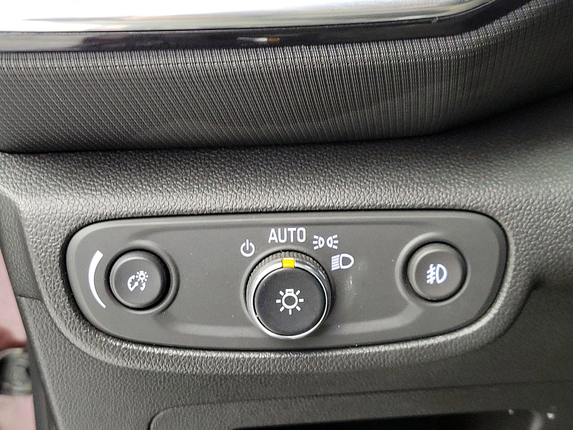 Thumbnail: 2022 Chevrolet TrailBlazer - 13