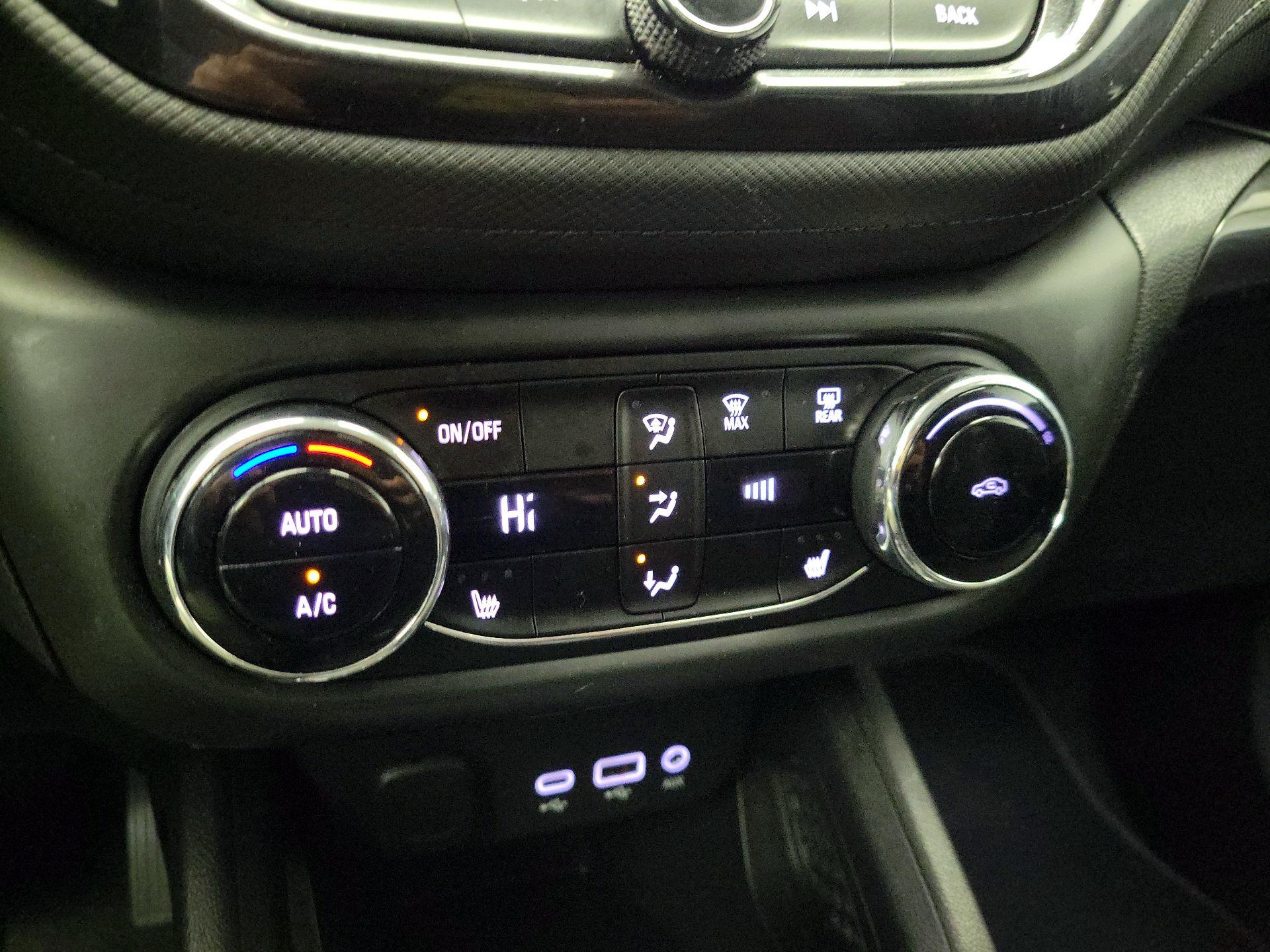 Thumbnail: 2022 Chevrolet TrailBlazer - 16