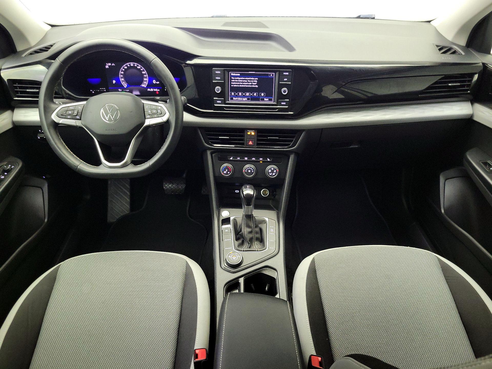 Thumbnail: 2022 Volkswagen Taos - 9