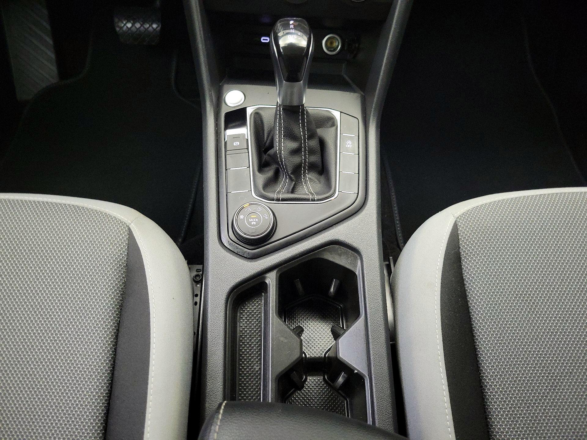 Thumbnail: 2022 Volkswagen Taos - 17