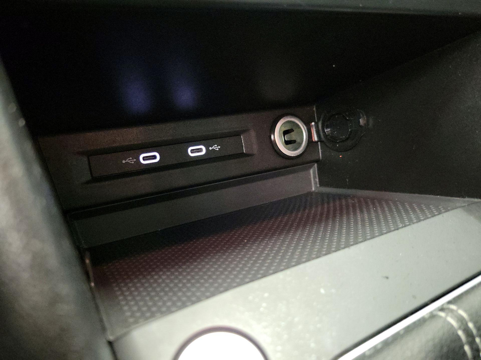 Thumbnail: 2022 Volkswagen Taos - 18