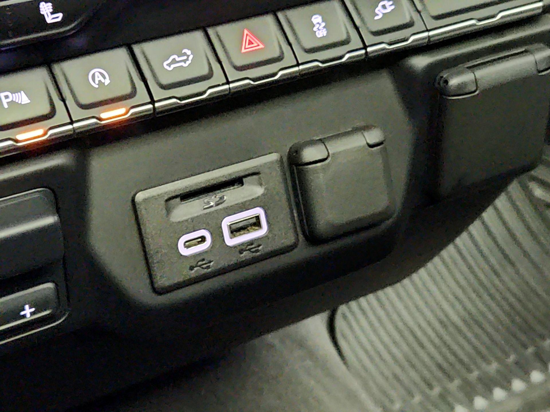 Thumbnail: 2020 GMC Sierra 1500 - 18