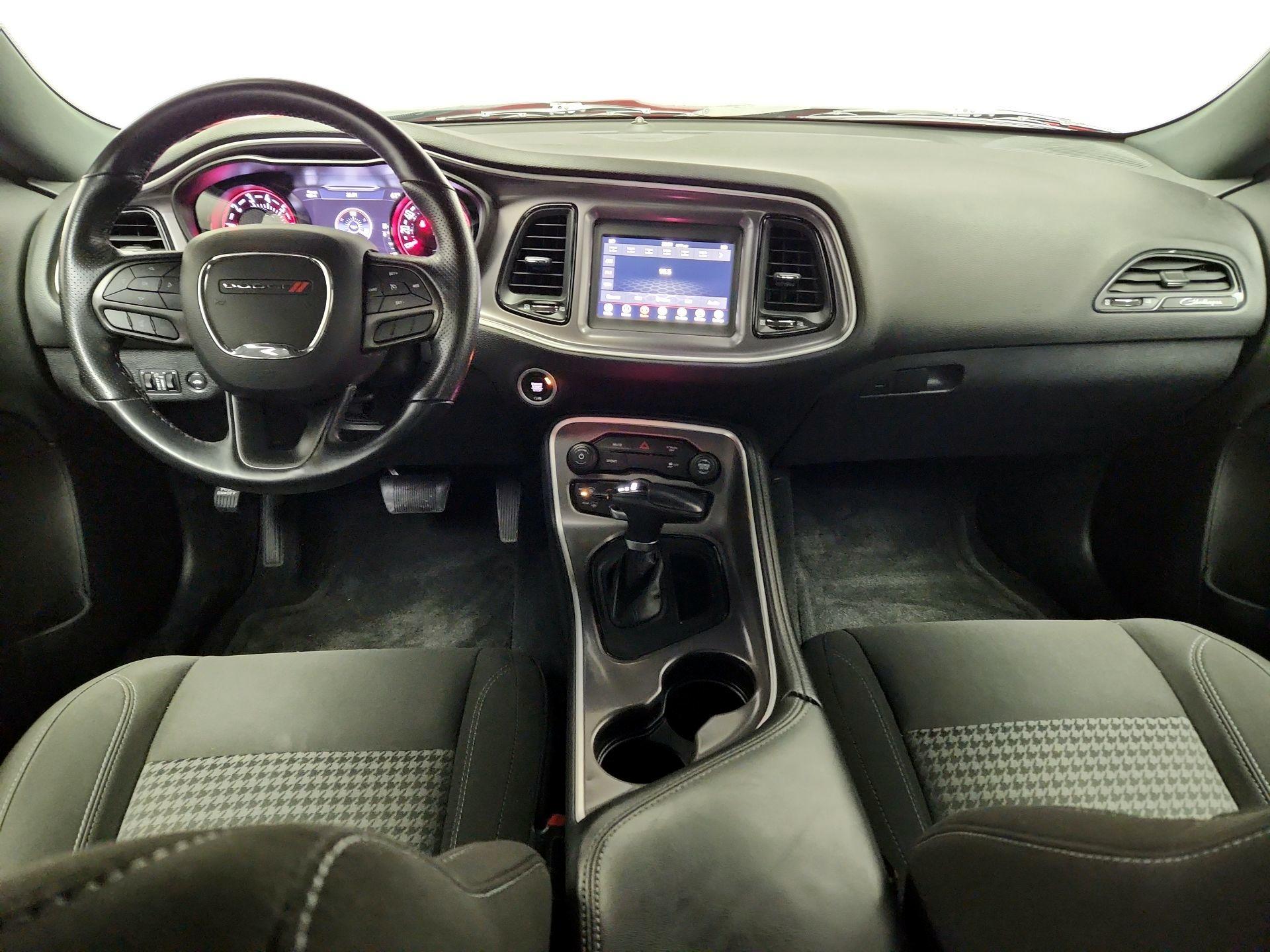 Thumbnail: 2022 Dodge Challenger - 9