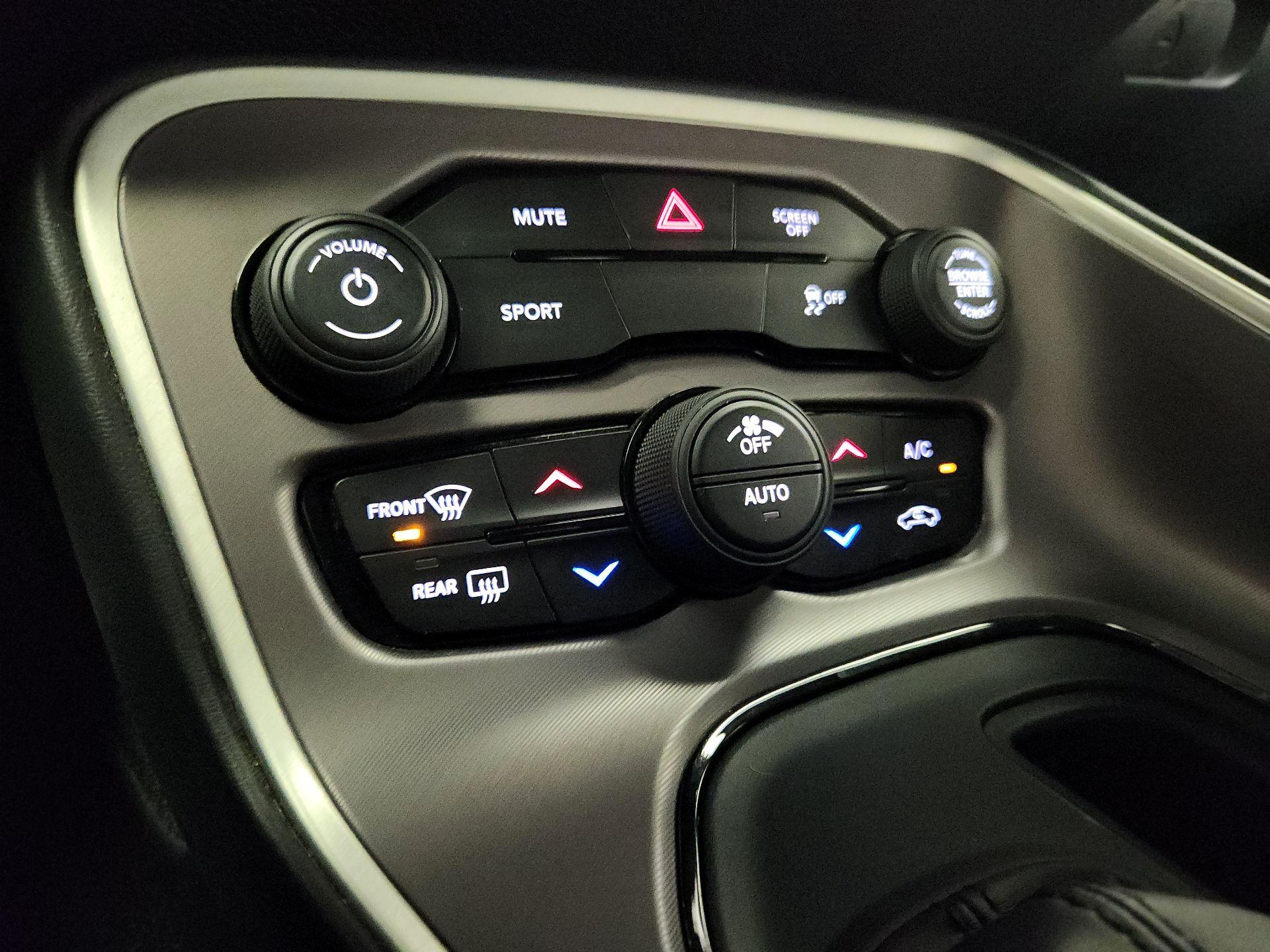 Thumbnail: 2022 Dodge Challenger - 16