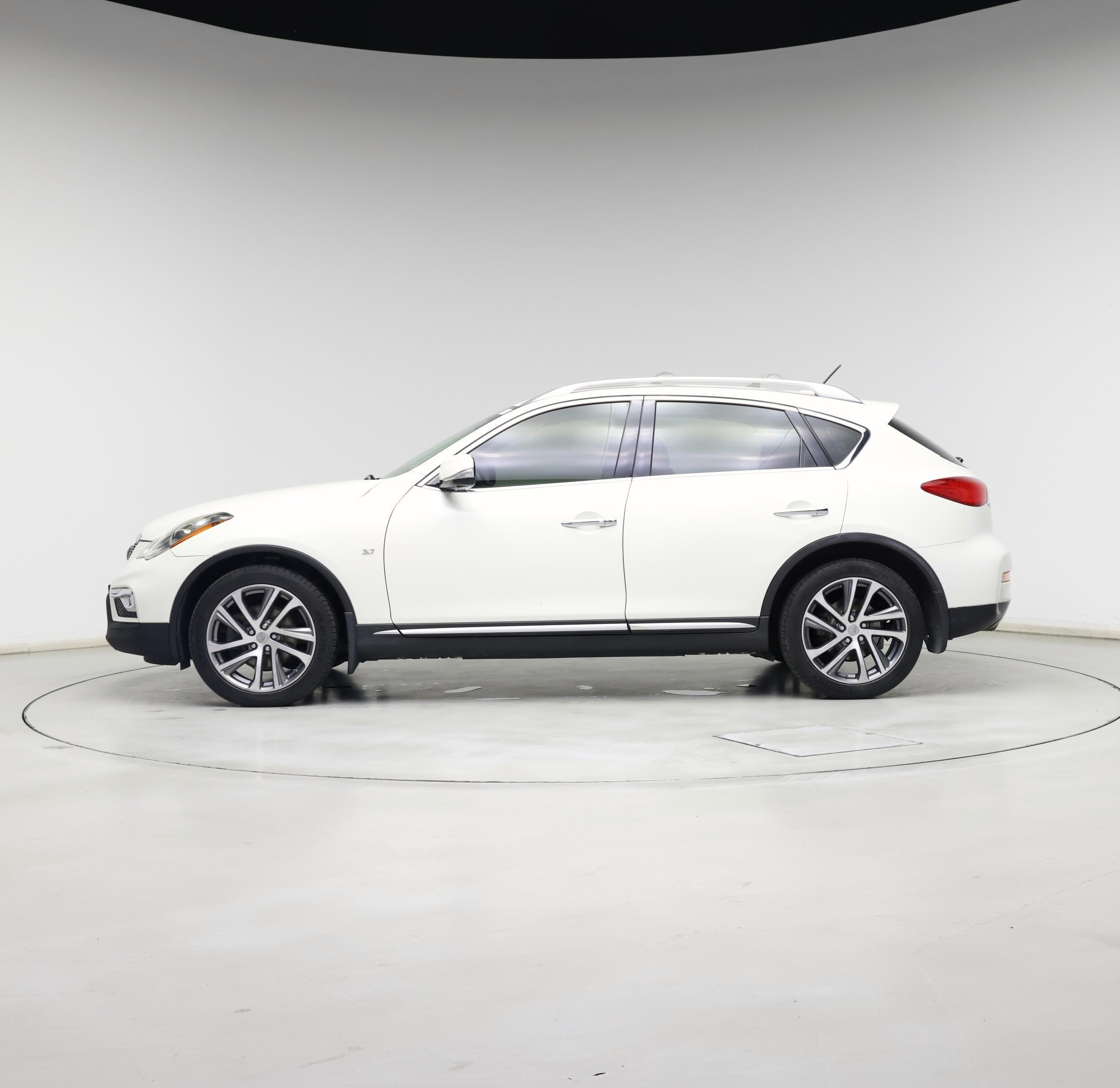 Thumbnail: 2017 INFINITI QX50 - 3