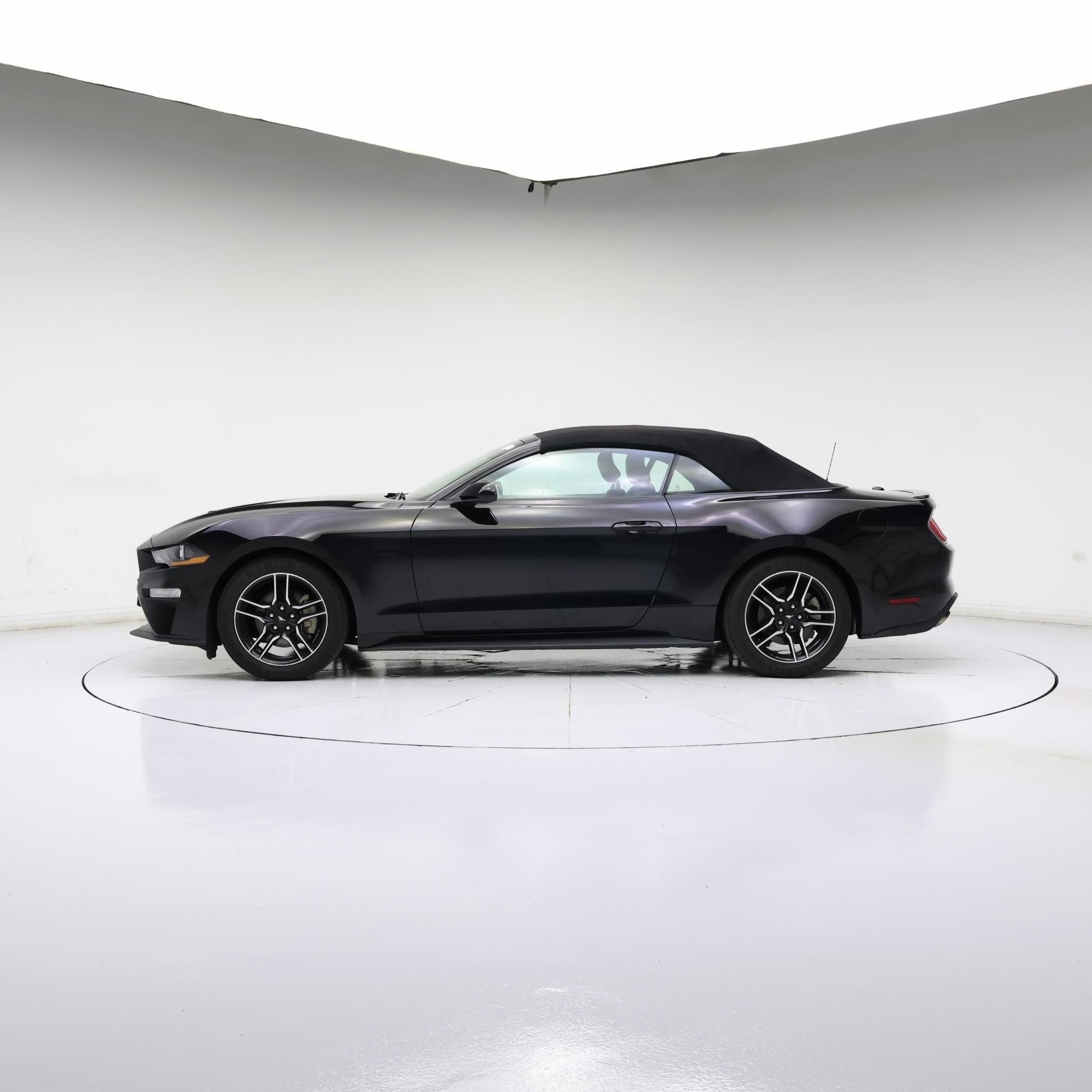 Thumbnail: 2023 Ford Mustang - 3