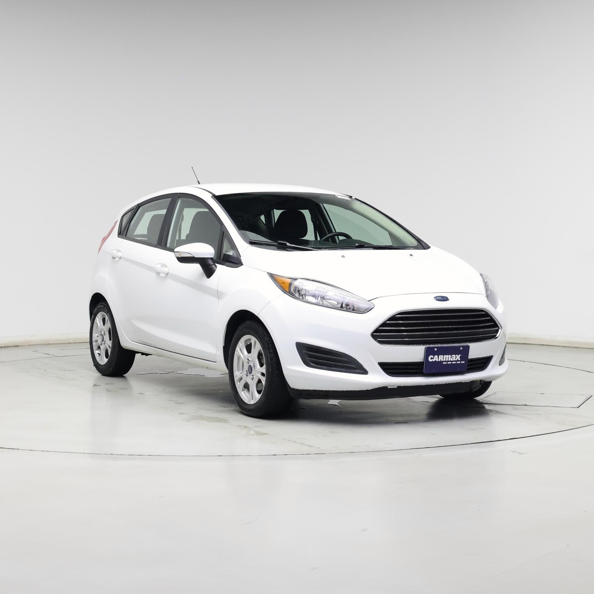 White 2015 Ford Fiesta Hatchback Front-Wheel Drive Automatic