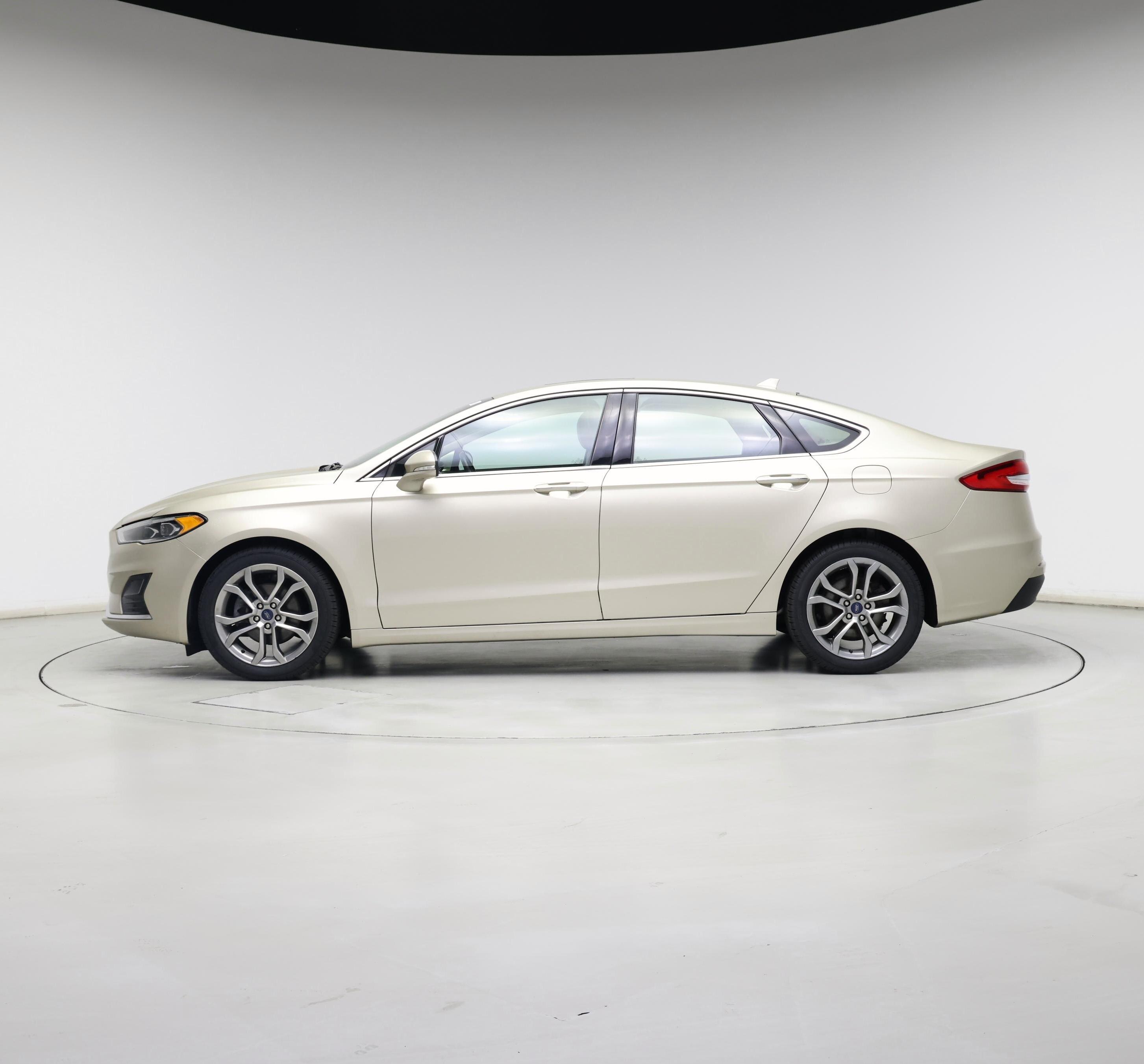 Thumbnail: 2019 Ford Fusion - 3