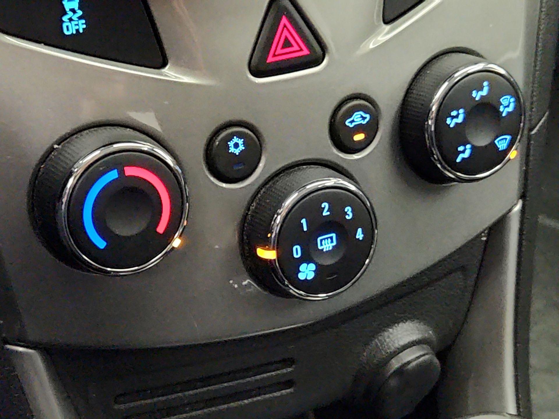 Thumbnail: 2015 Chevrolet Trax - 15