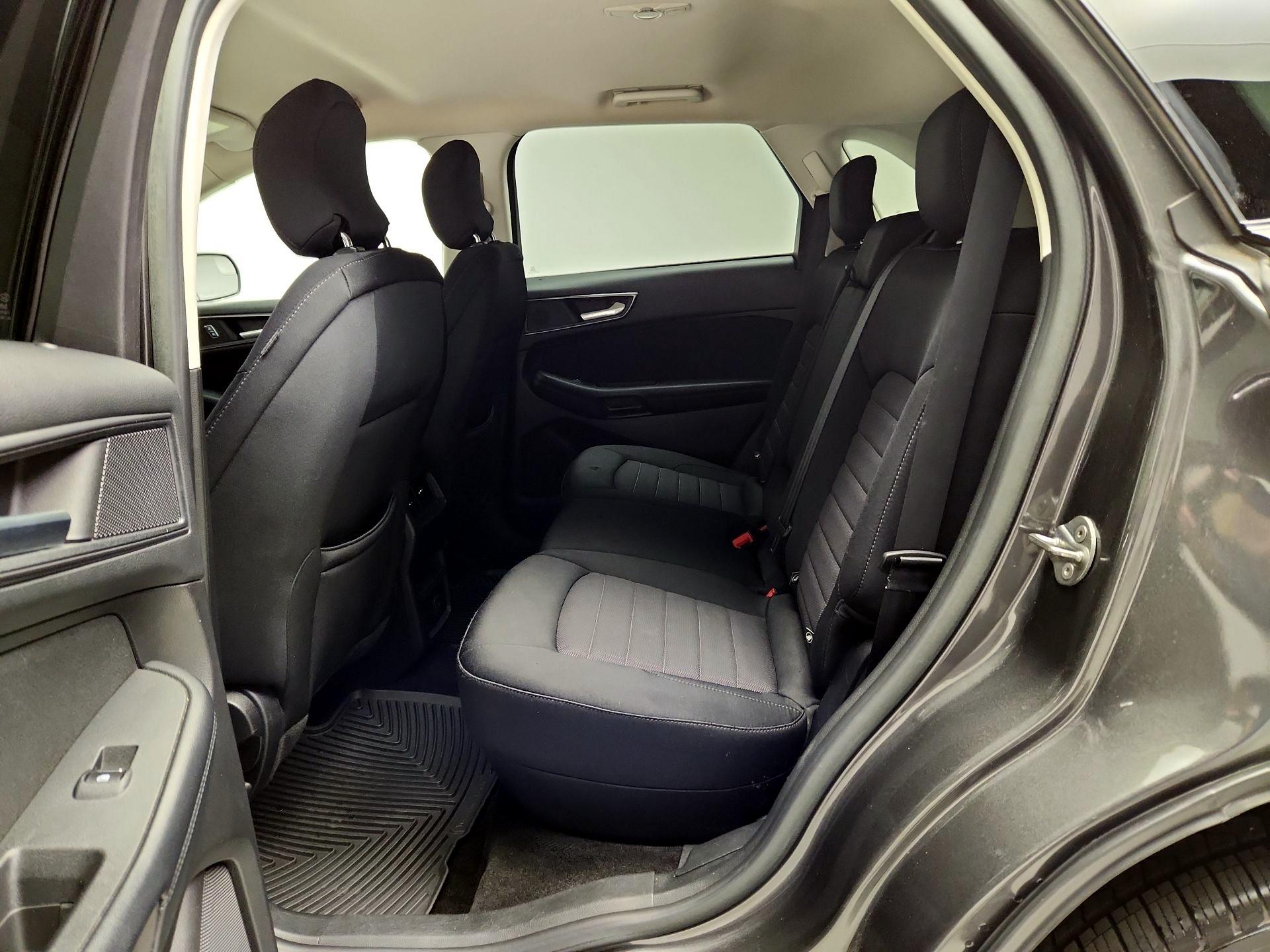 Thumbnail: 2017 Ford Edge - 18