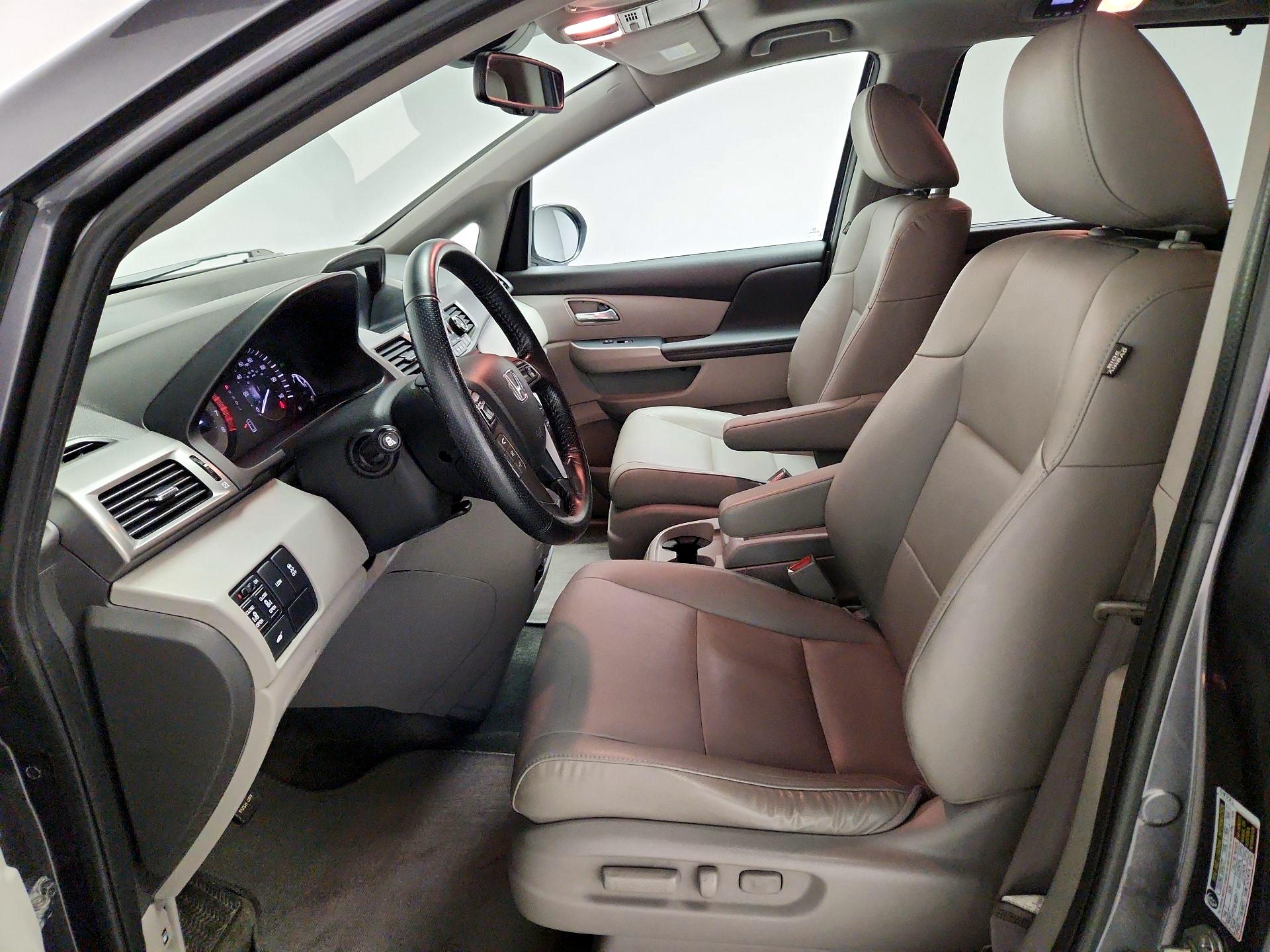 Thumbnail: 2015 Honda Odyssey - 11