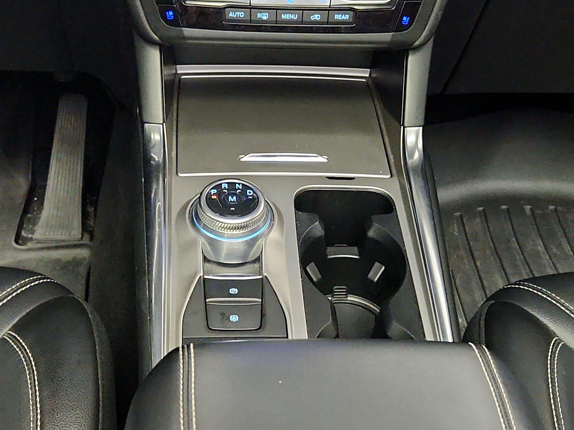 Thumbnail: 2020 Ford Explorer - 18