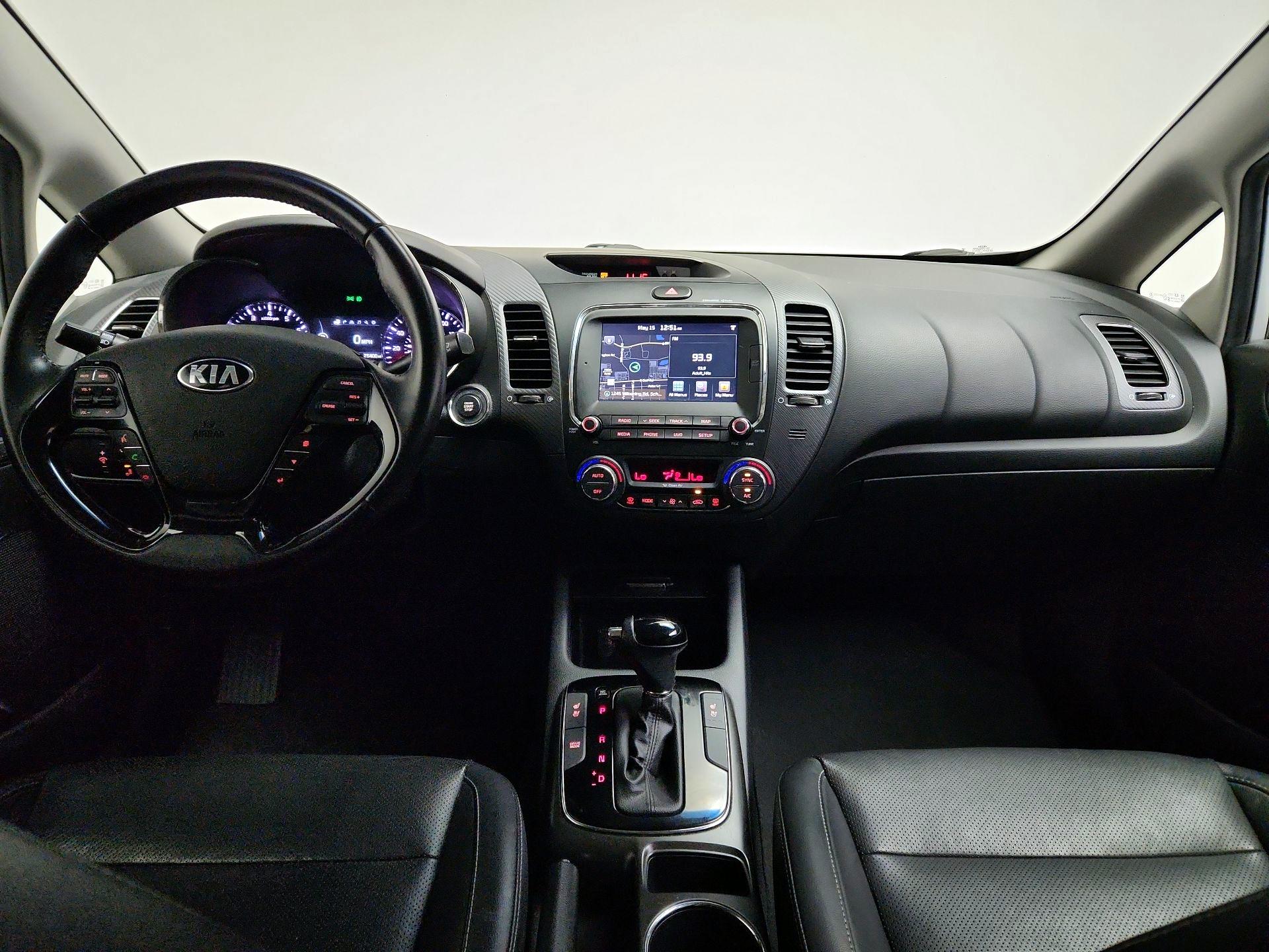 Thumbnail: 2017 Kia Forte - 9