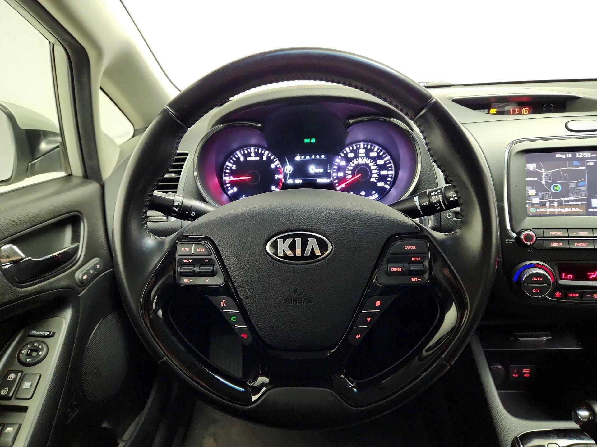 Thumbnail: 2017 Kia Forte - 10
