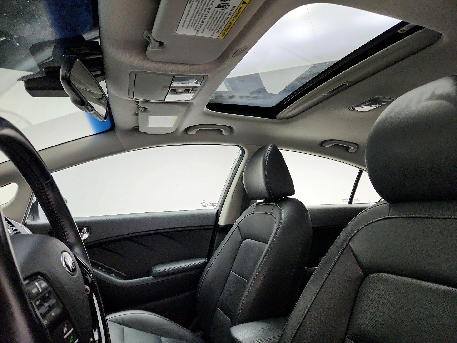 Thumbnail: 2017 Kia Forte - 19