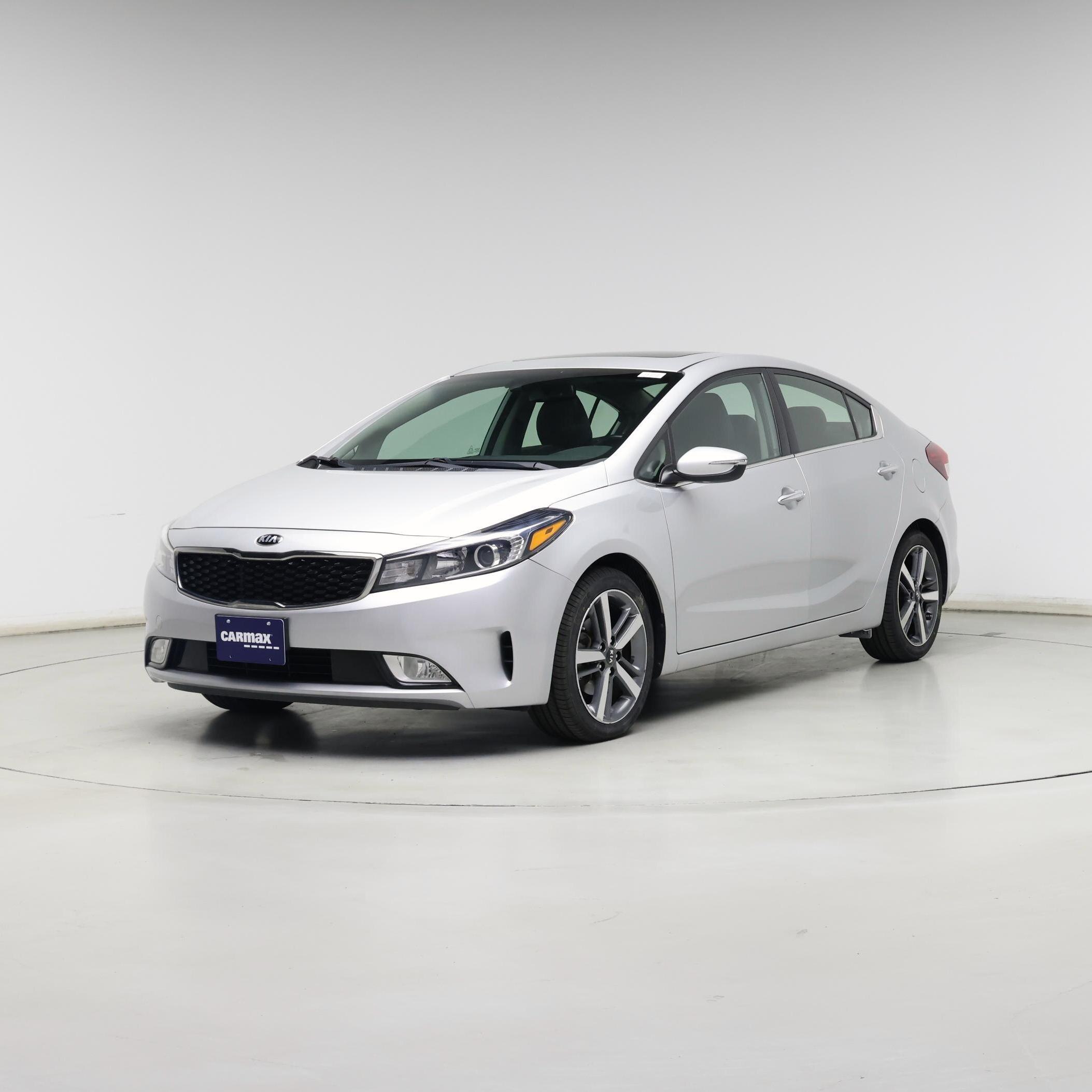 Thumbnail: 2017 Kia Forte - 4