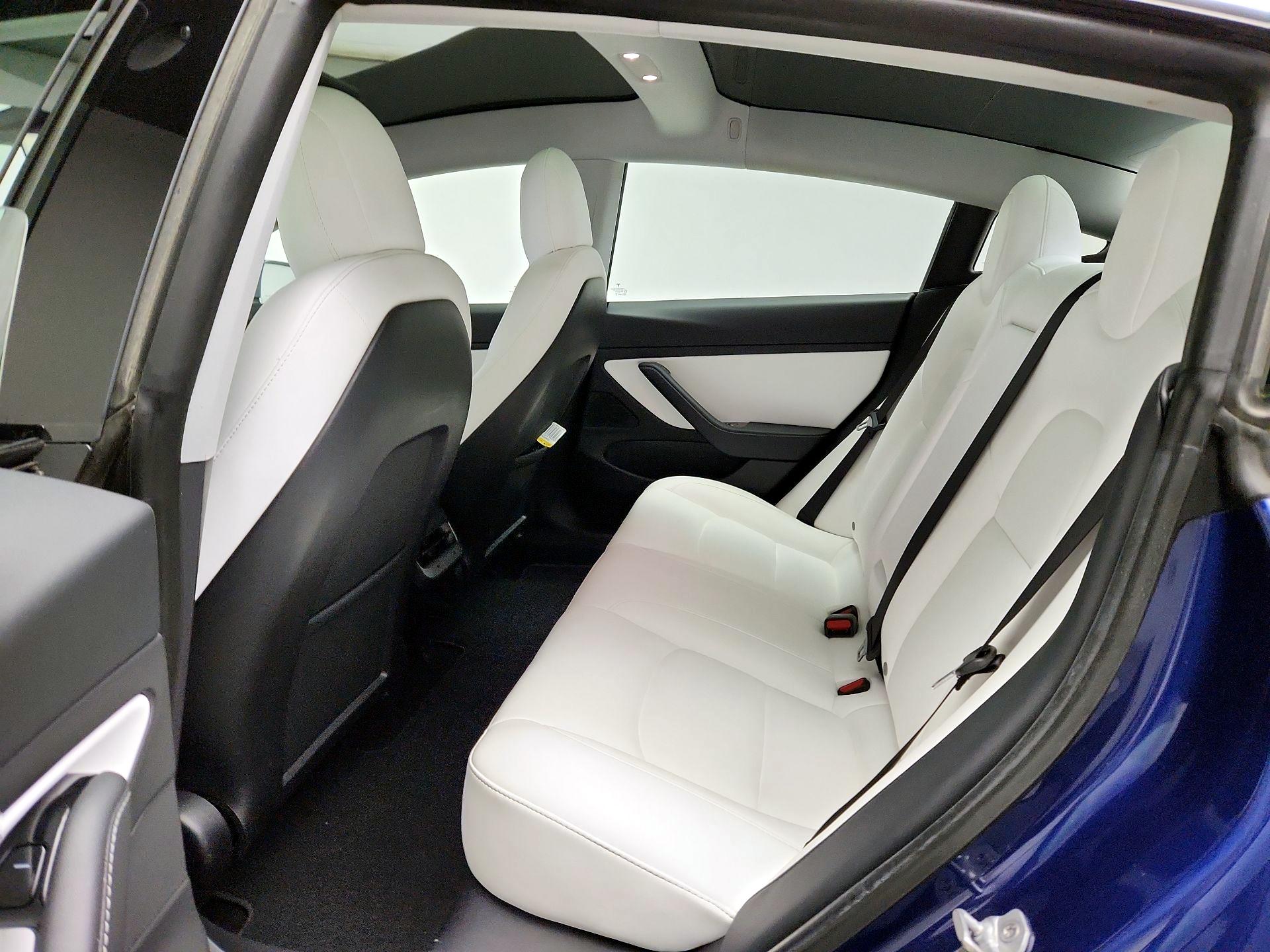 Thumbnail: 2020 Tesla Model 3 - 18