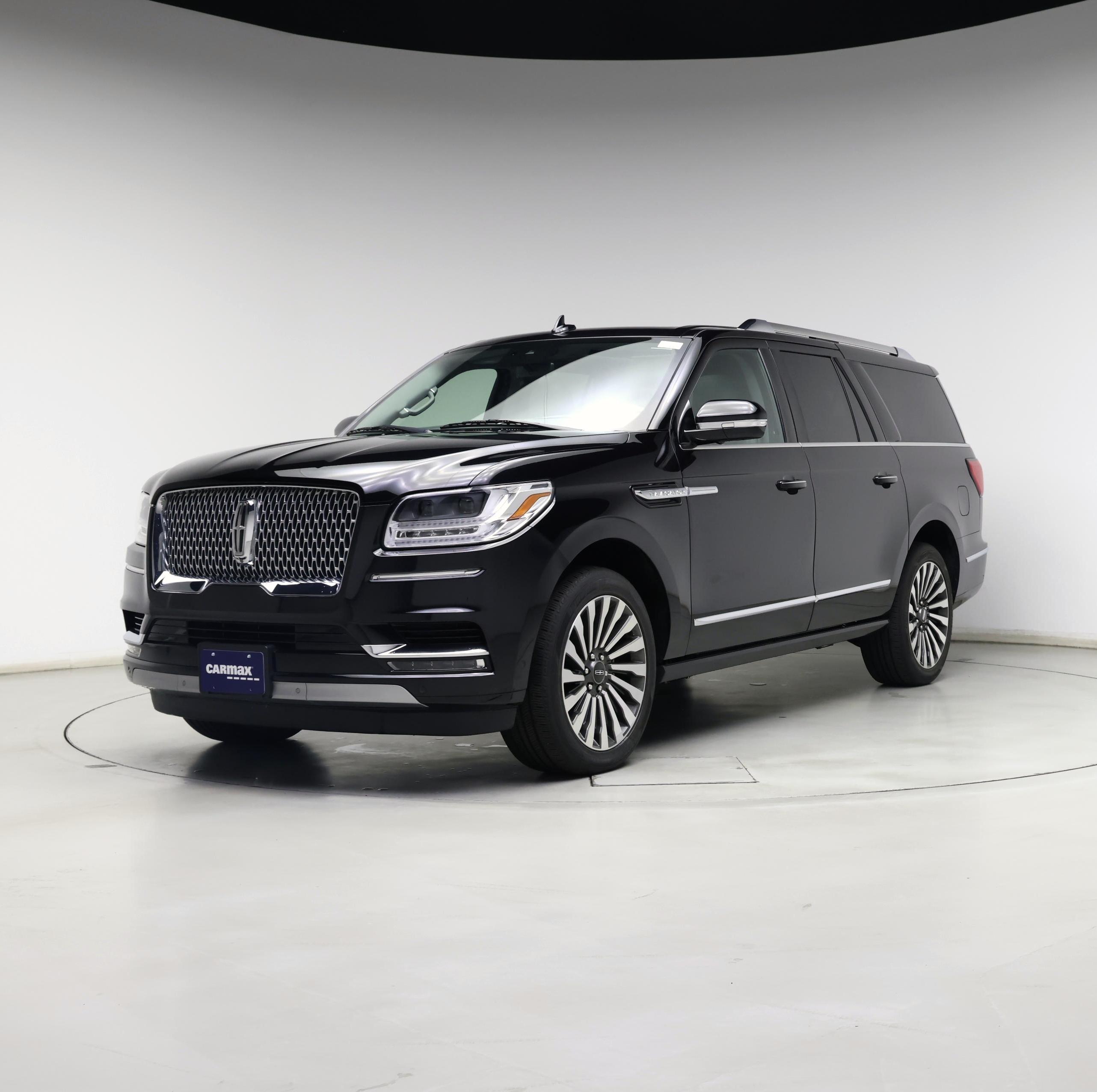 Thumbnail: 2021 Lincoln Navigator L - 4