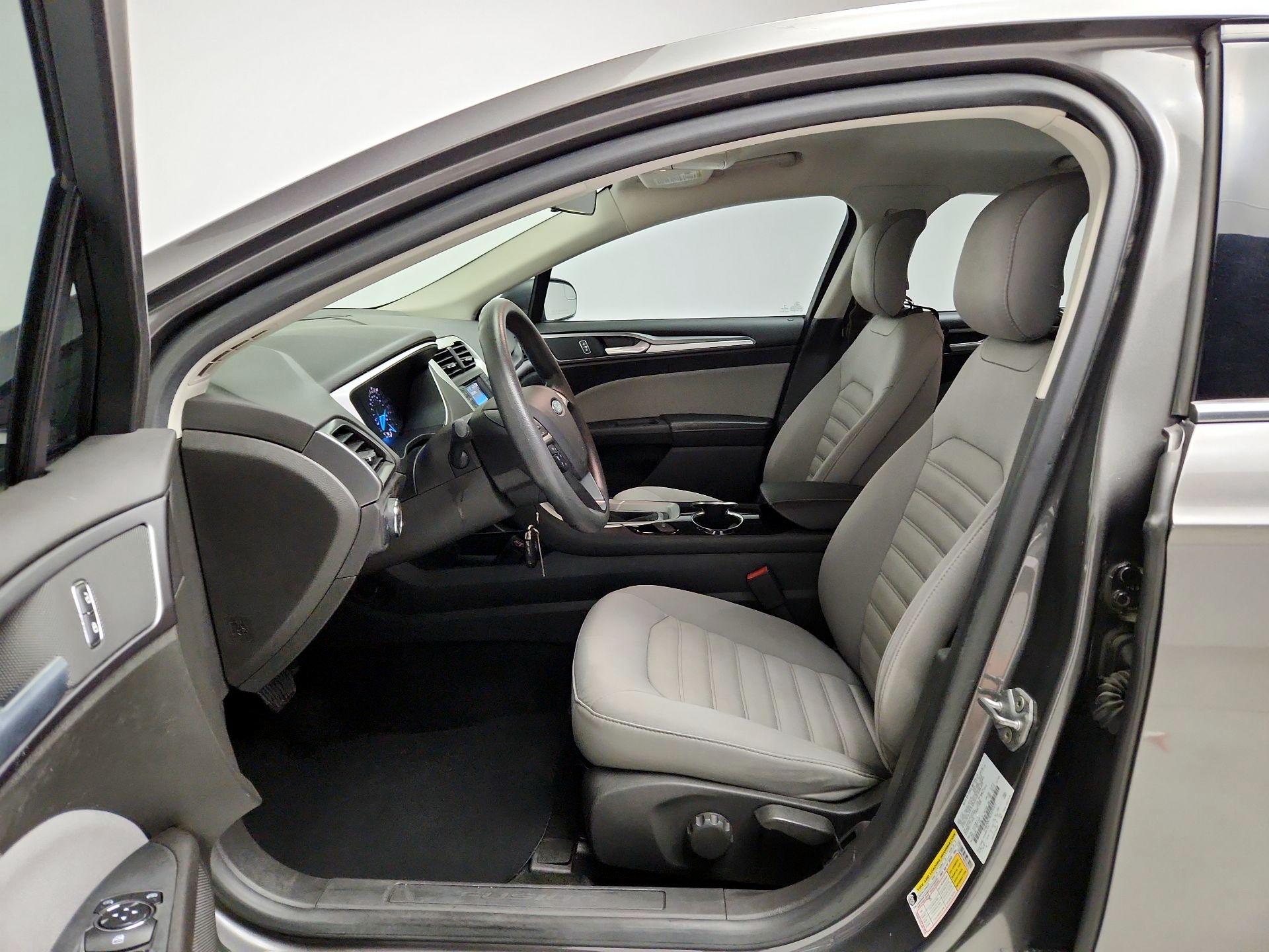 Thumbnail: 2014 Ford Fusion - 11