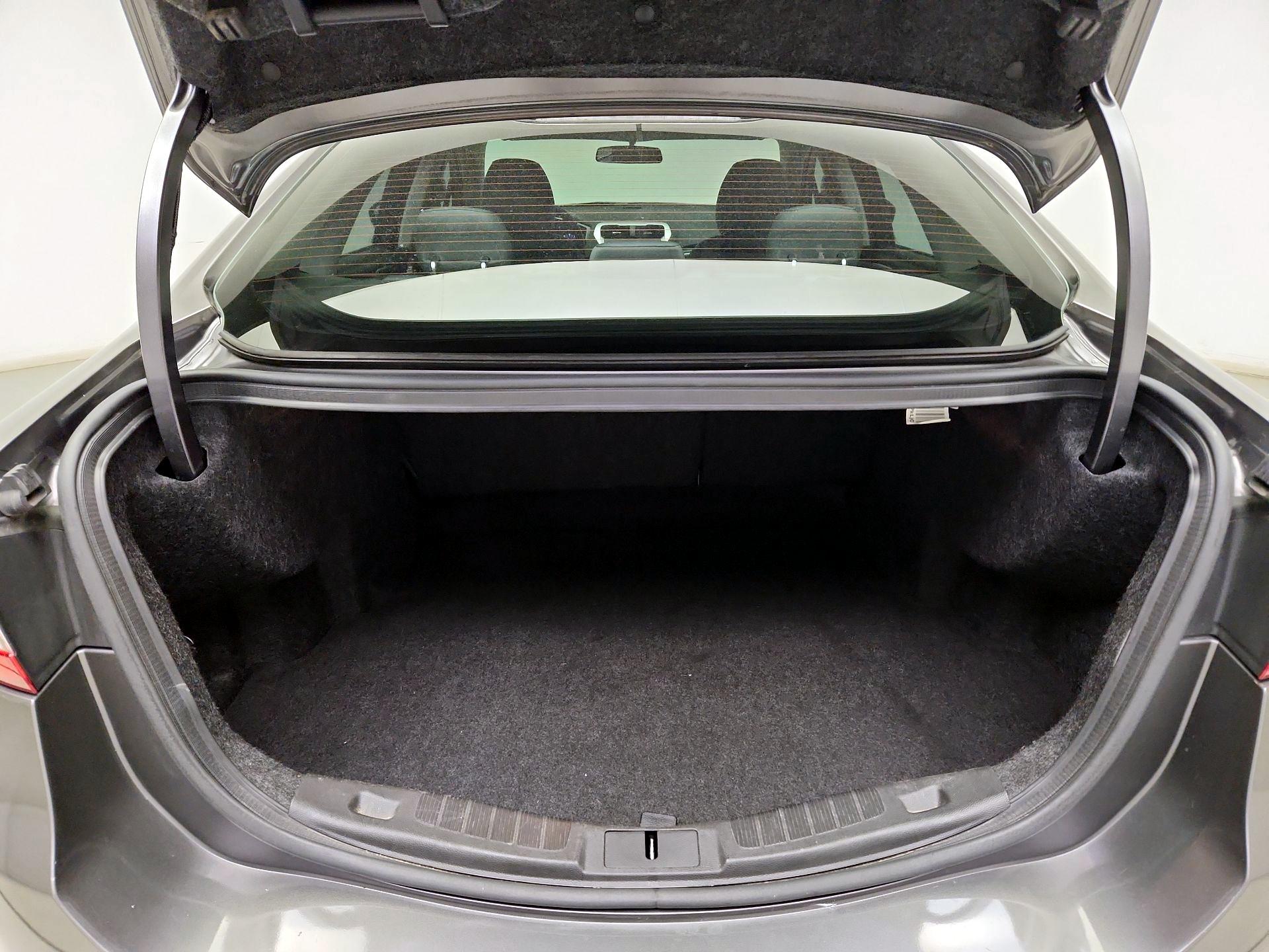 Thumbnail: 2014 Ford Fusion - 19