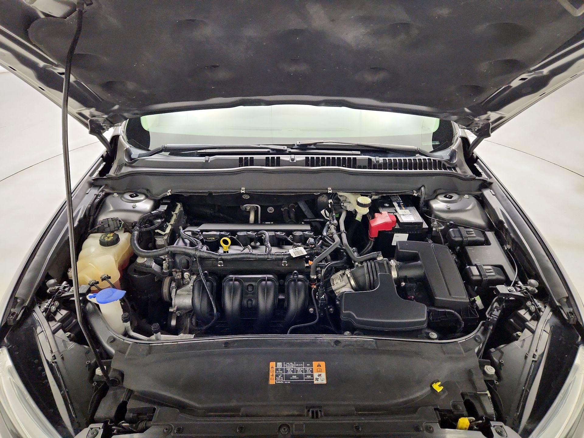 Thumbnail: 2014 Ford Fusion - 20