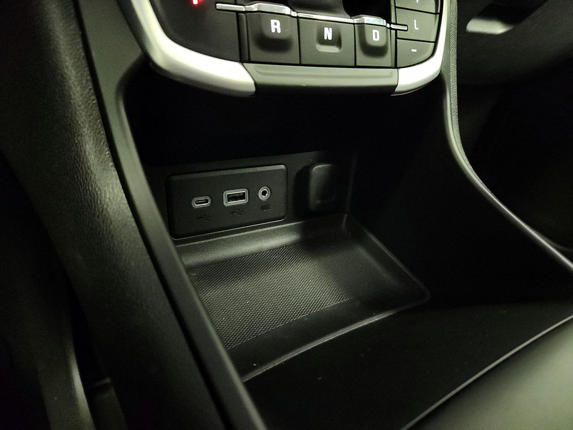 Thumbnail: 2022 GMC Terrain - 18