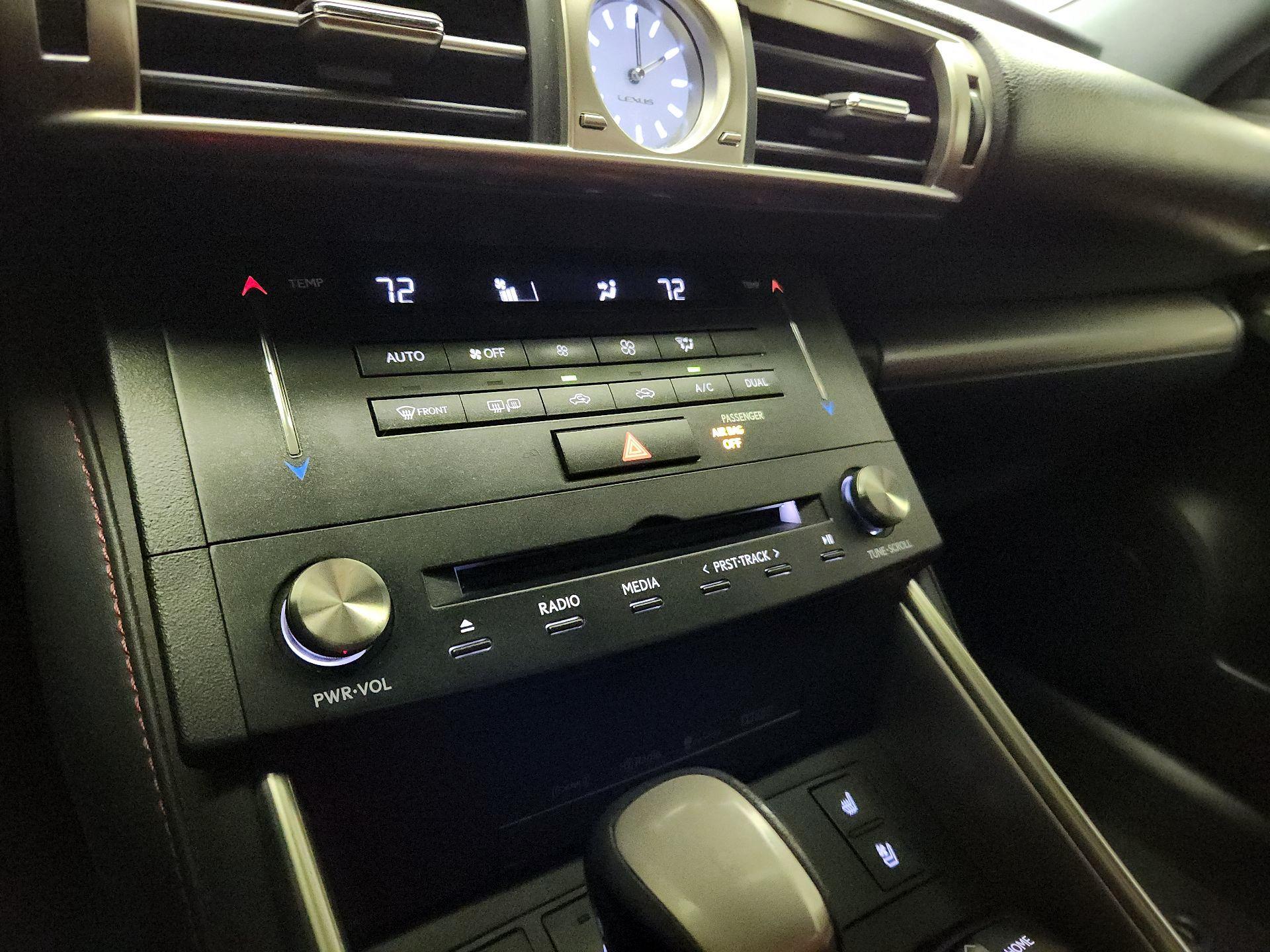 Thumbnail: 2015 Lexus IS - 17