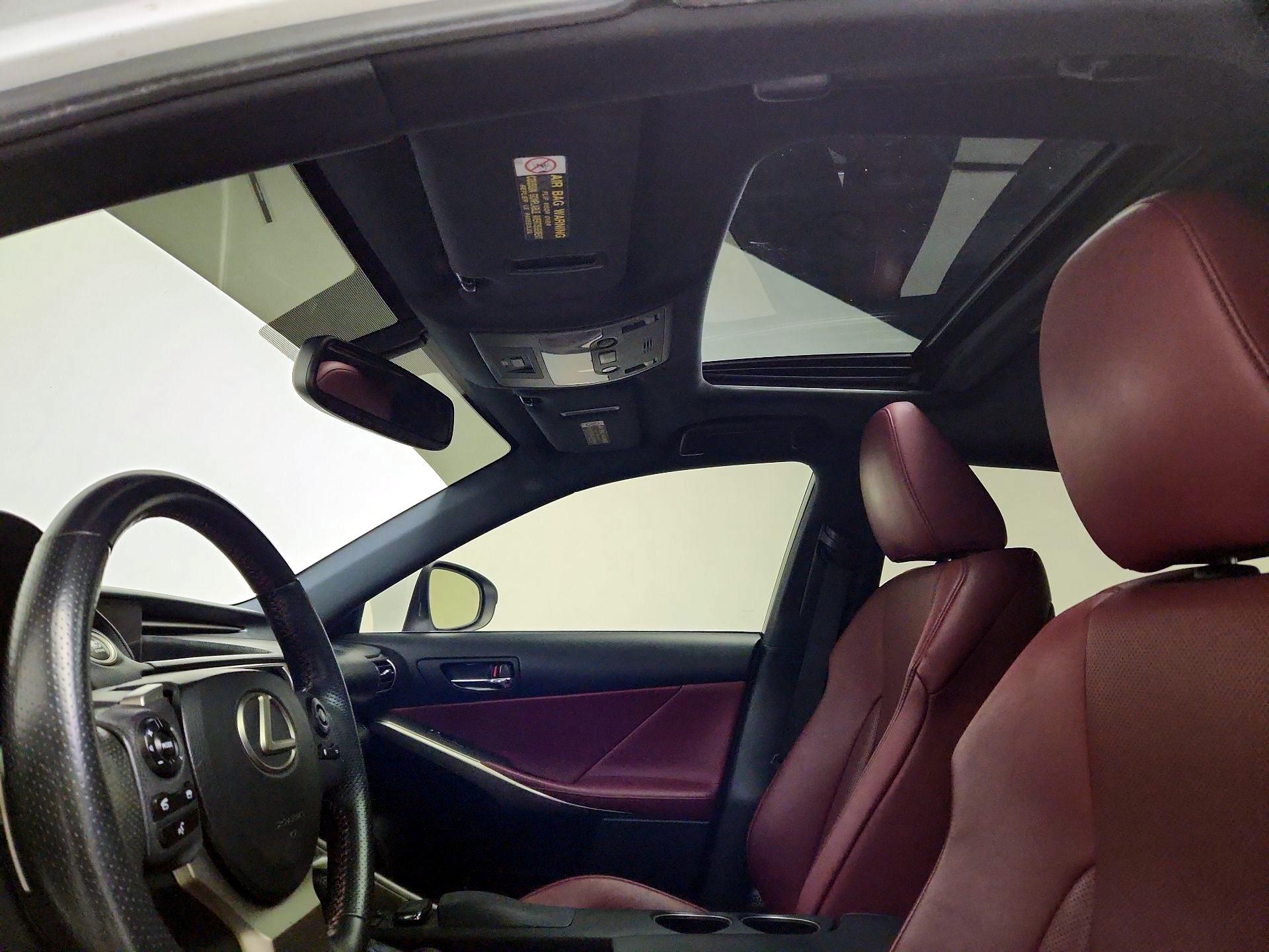 Thumbnail: 2015 Lexus IS - 20