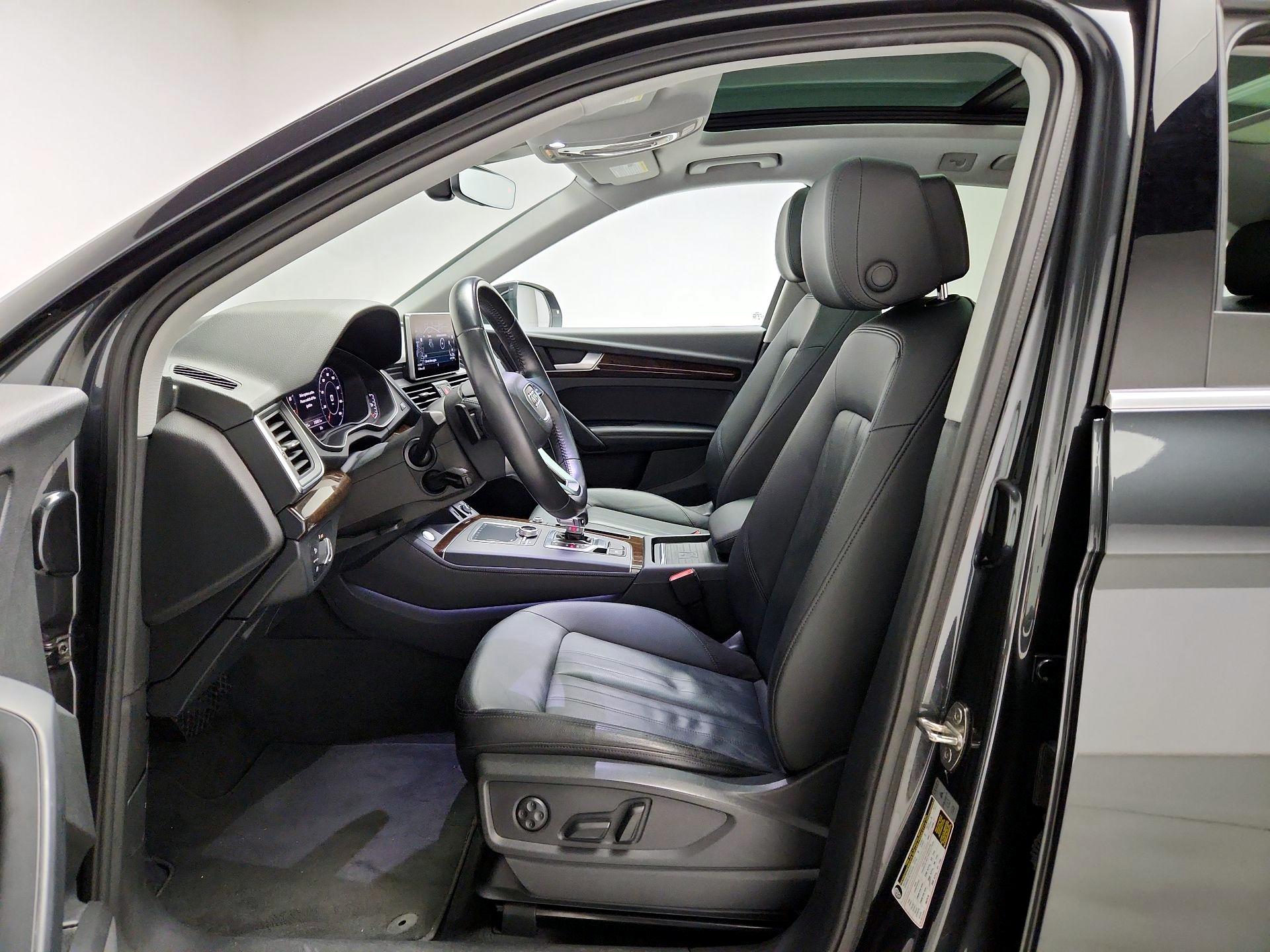 Thumbnail: 2020 Audi Q5 - 11