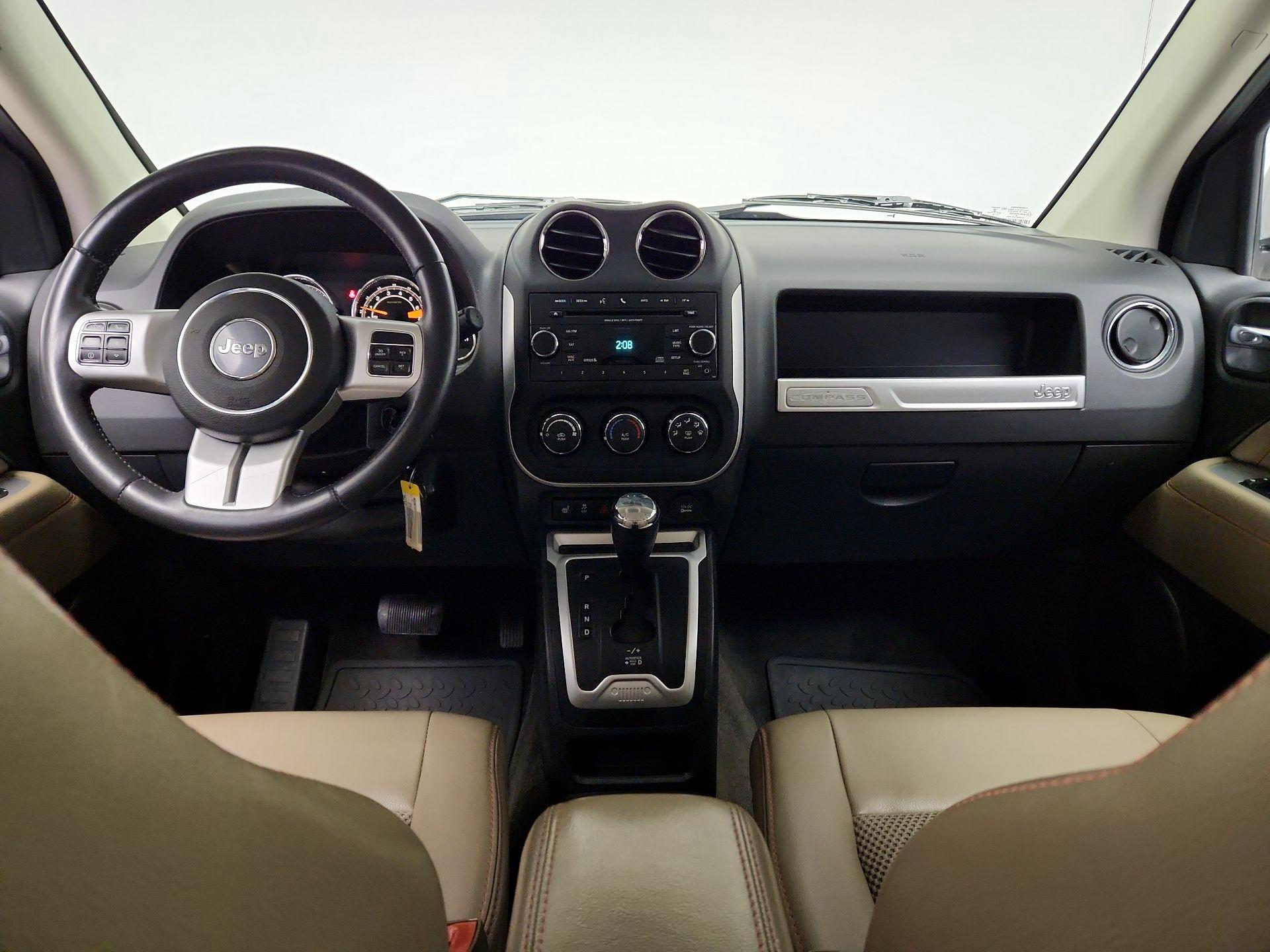 Thumbnail: 2015 Jeep Compass - 9