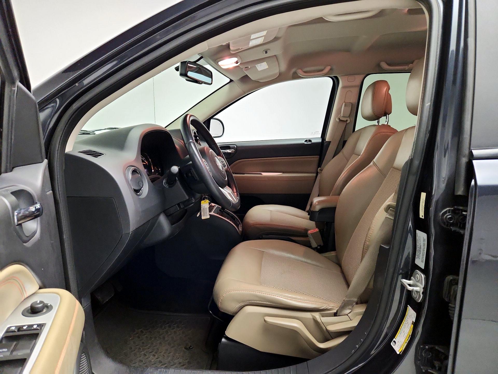 Thumbnail: 2015 Jeep Compass - 11