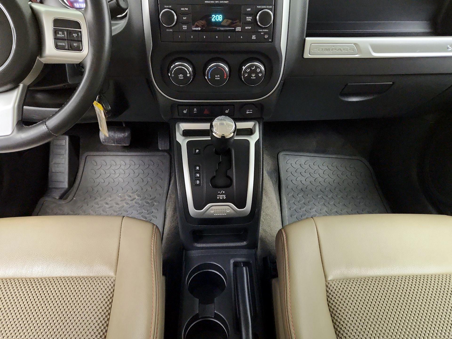 Thumbnail: 2015 Jeep Compass - 15