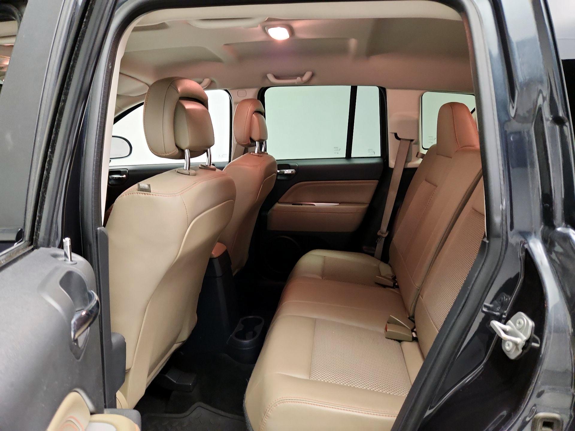 Thumbnail: 2015 Jeep Compass - 16