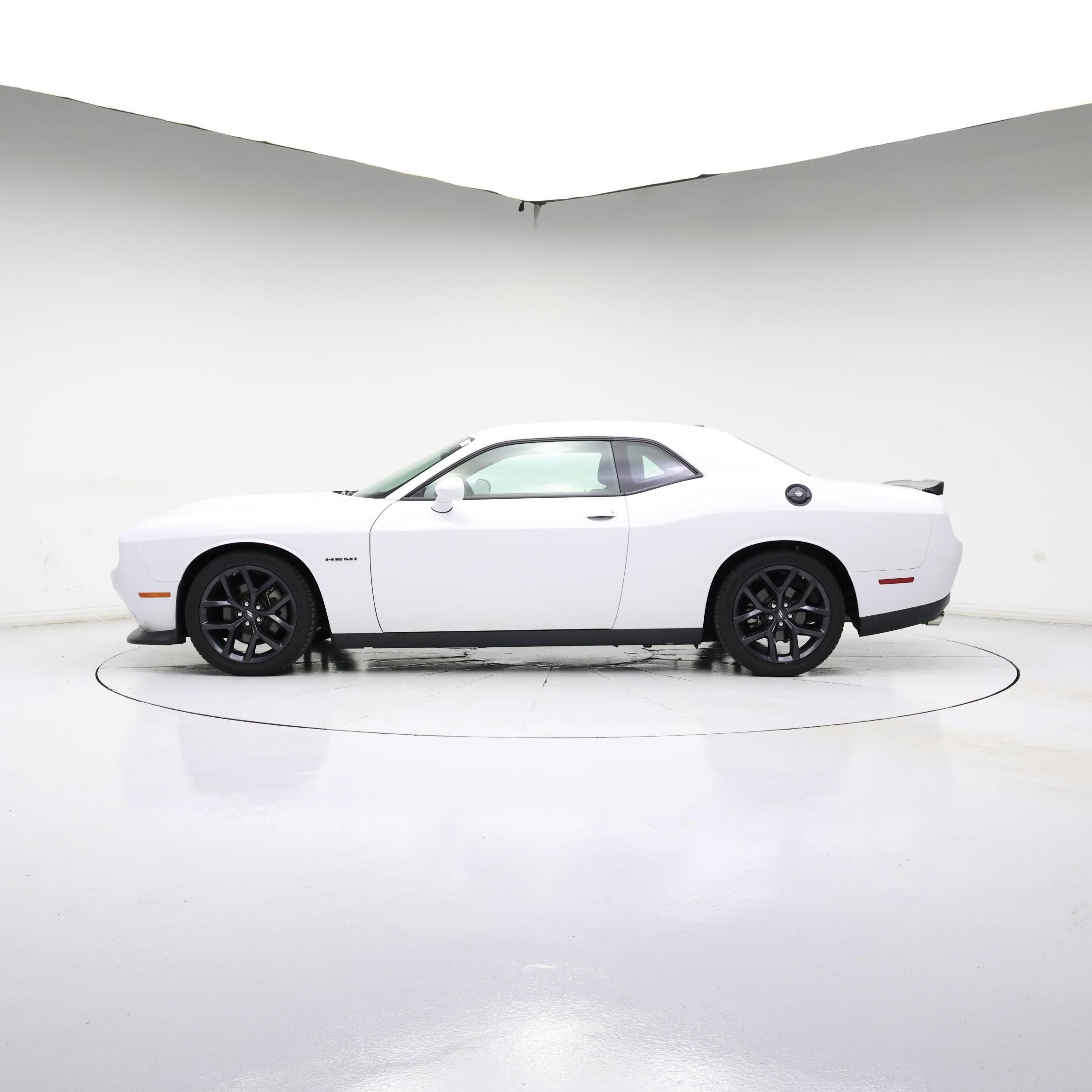 Thumbnail: 2022 Dodge Challenger - 3