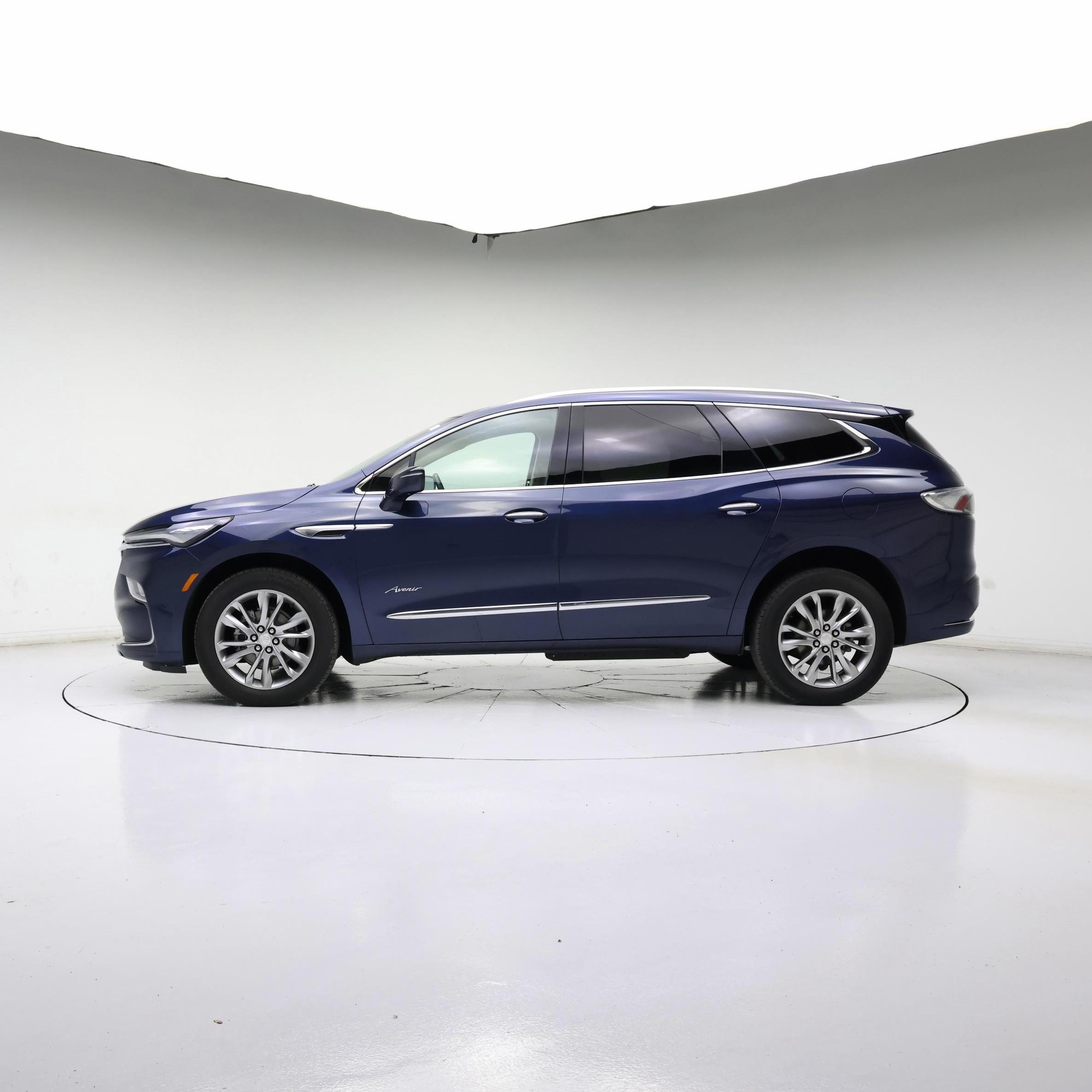 Thumbnail: 2022 Buick Enclave - 3