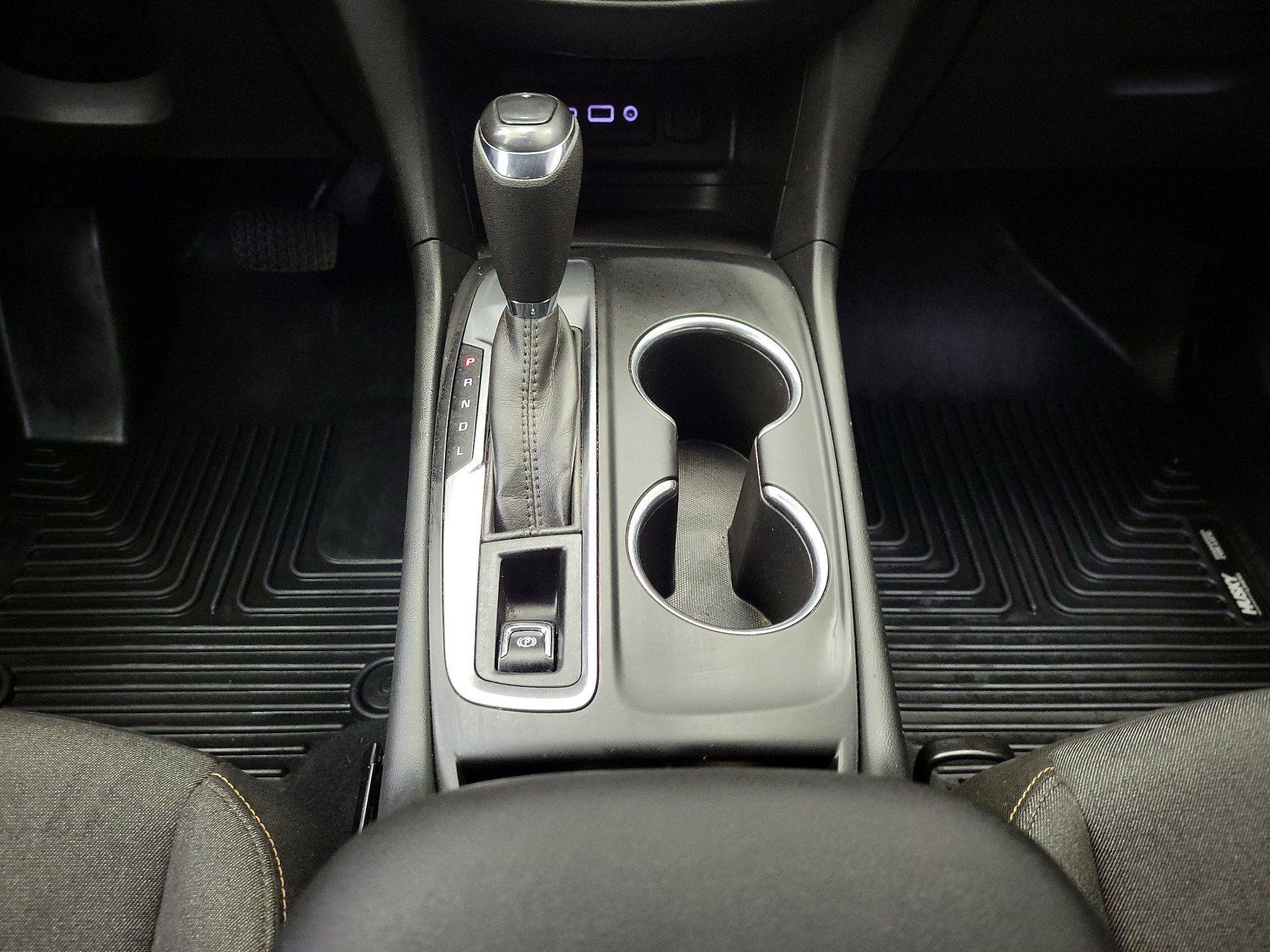 Thumbnail: 2020 Chevrolet Equinox - 17