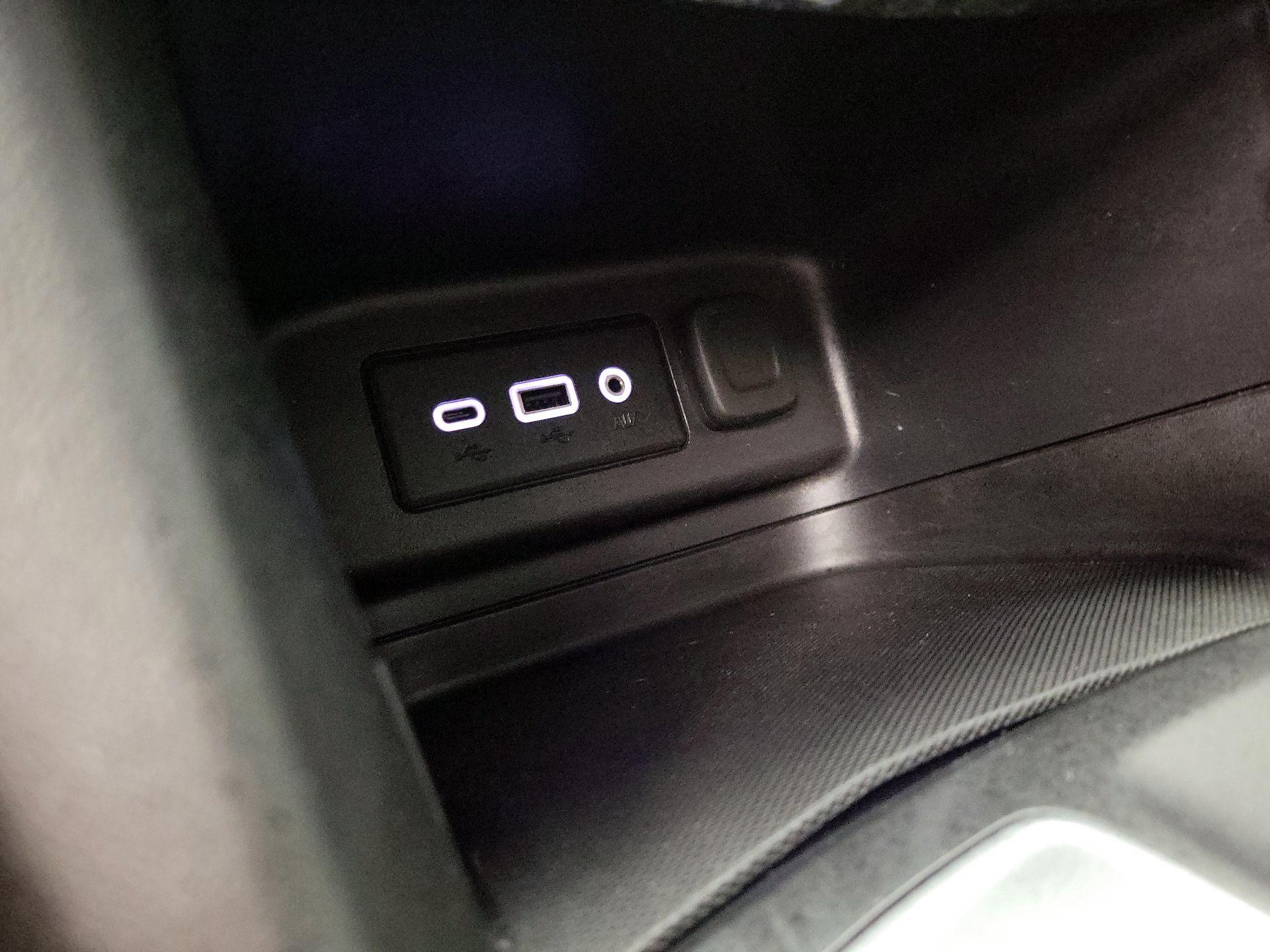 Thumbnail: 2020 Chevrolet Equinox - 18