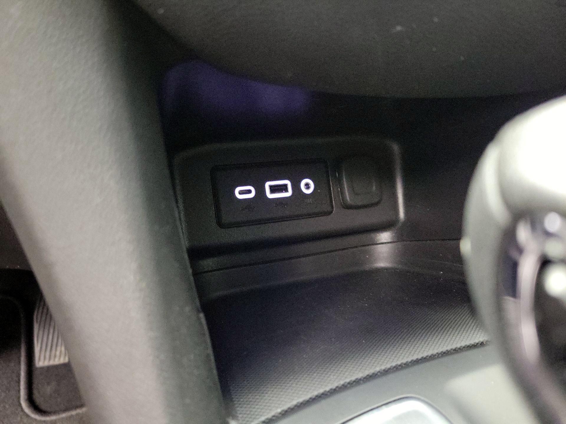 Thumbnail: 2023 Chevrolet Equinox - 18